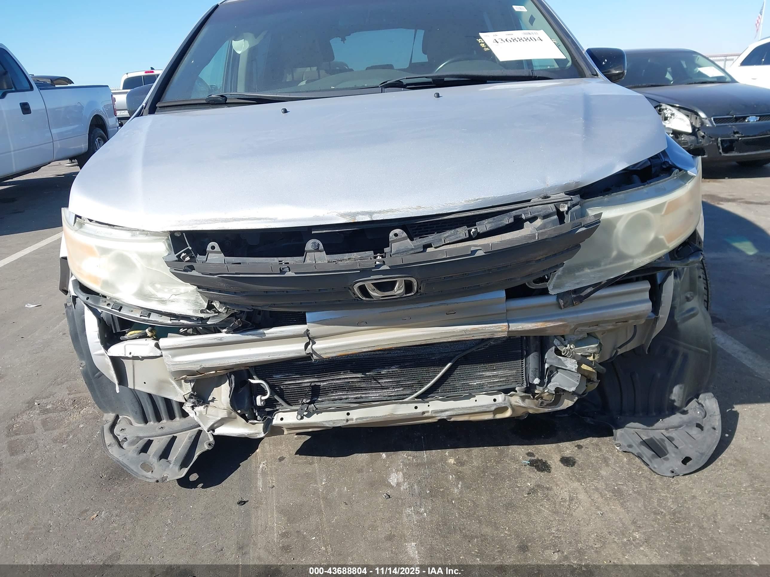 HONDA ODYSSEY image 6