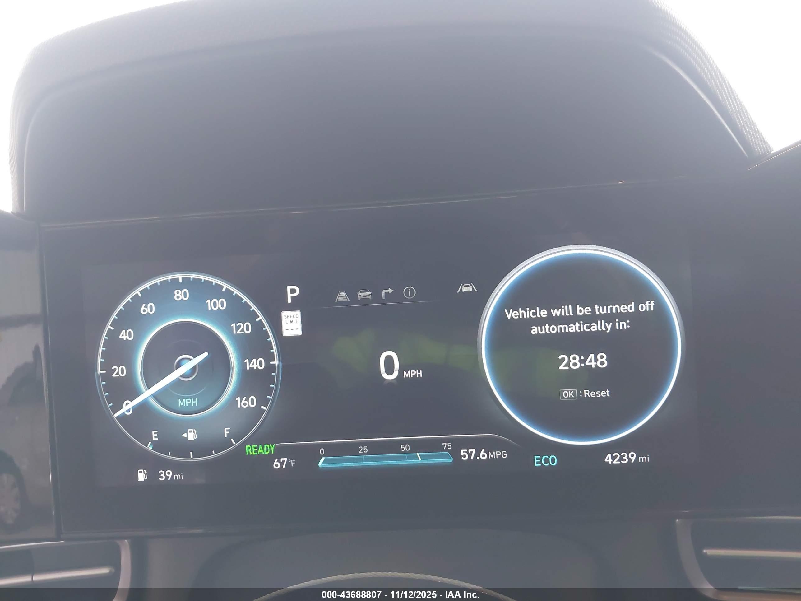 HYUNDAI ELANTRA image 7