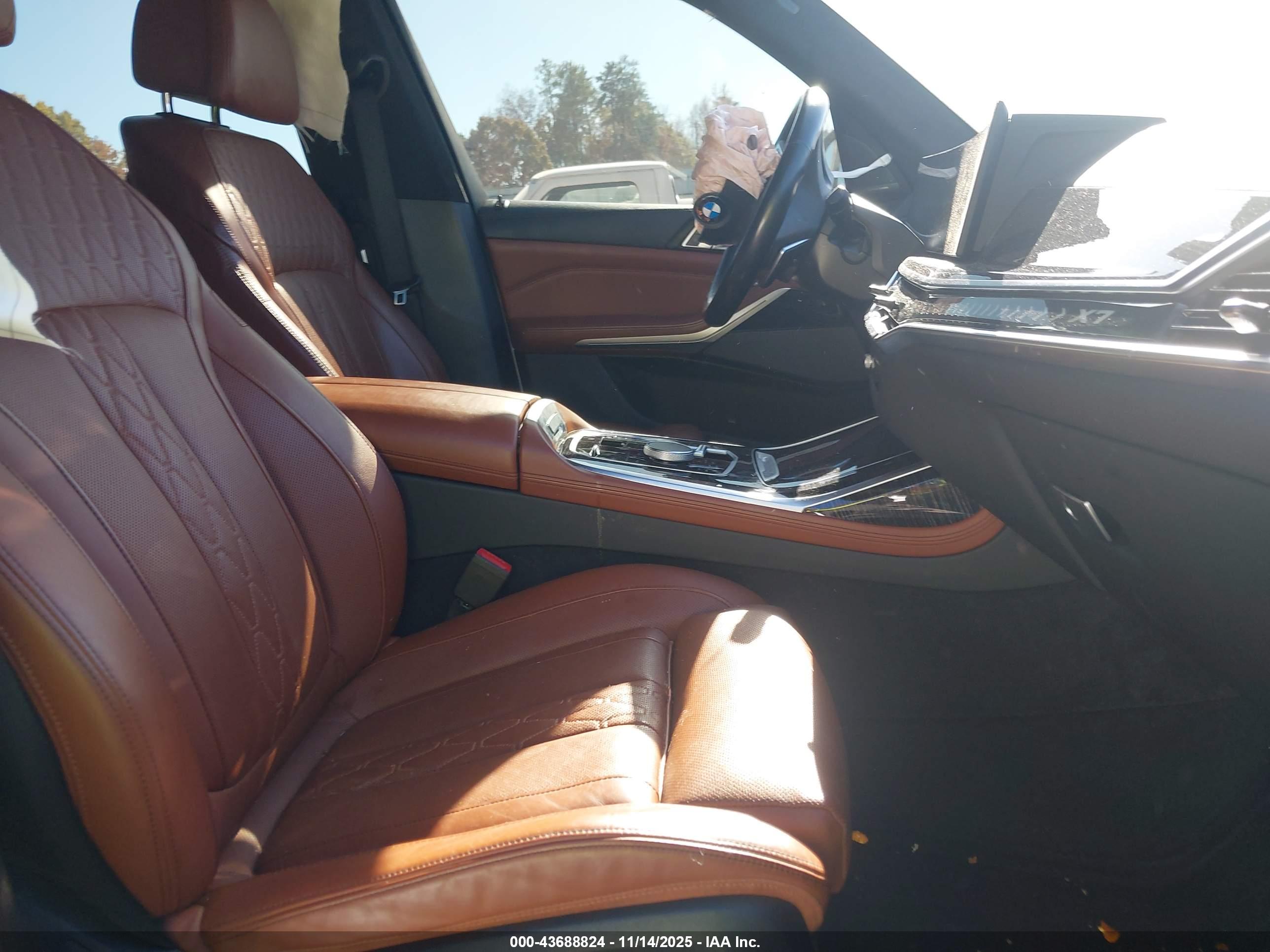BMW X7 image 5