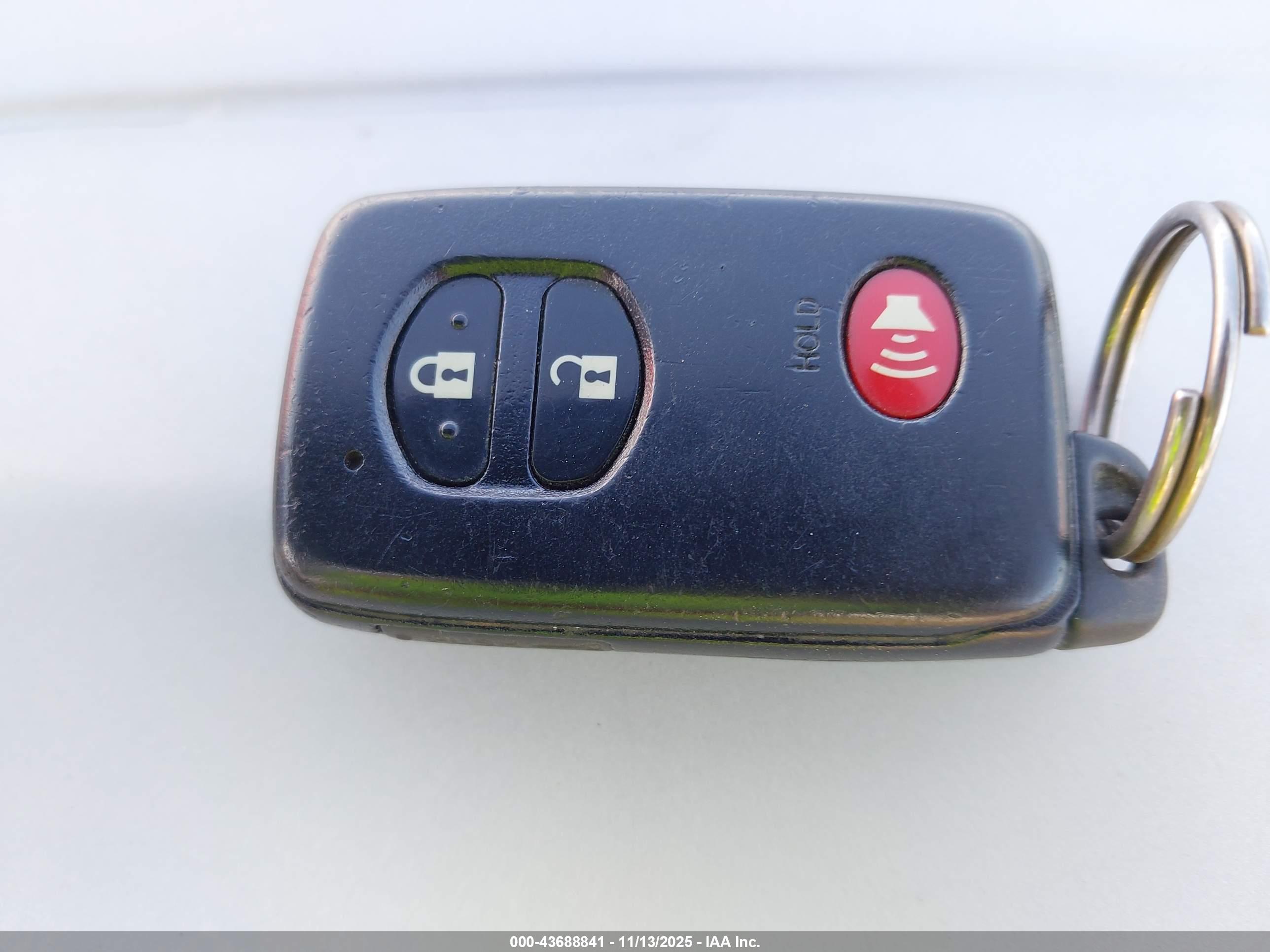 TOYOTA PRIUS image 11