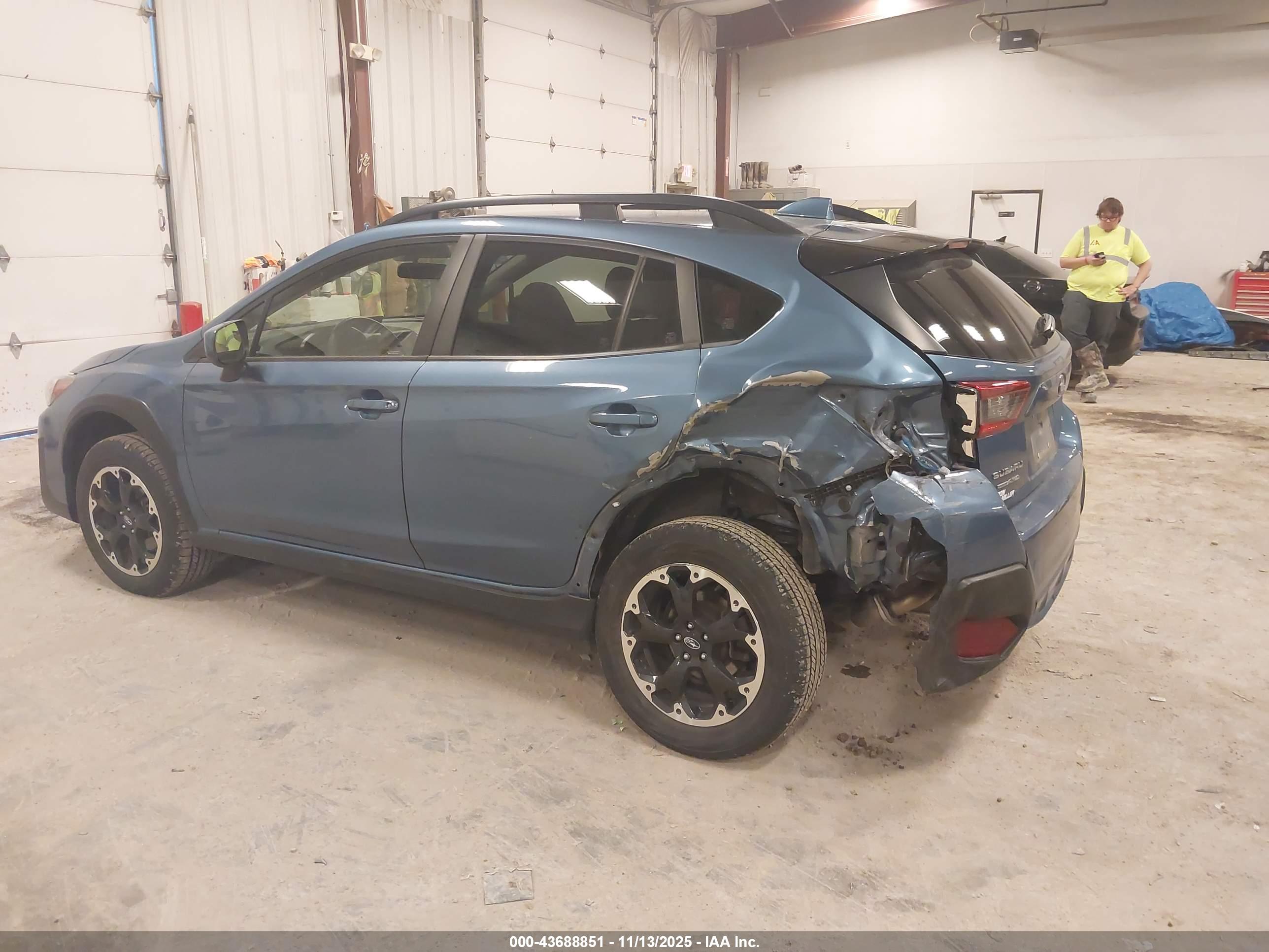SUBARU CROSSTREK image 3