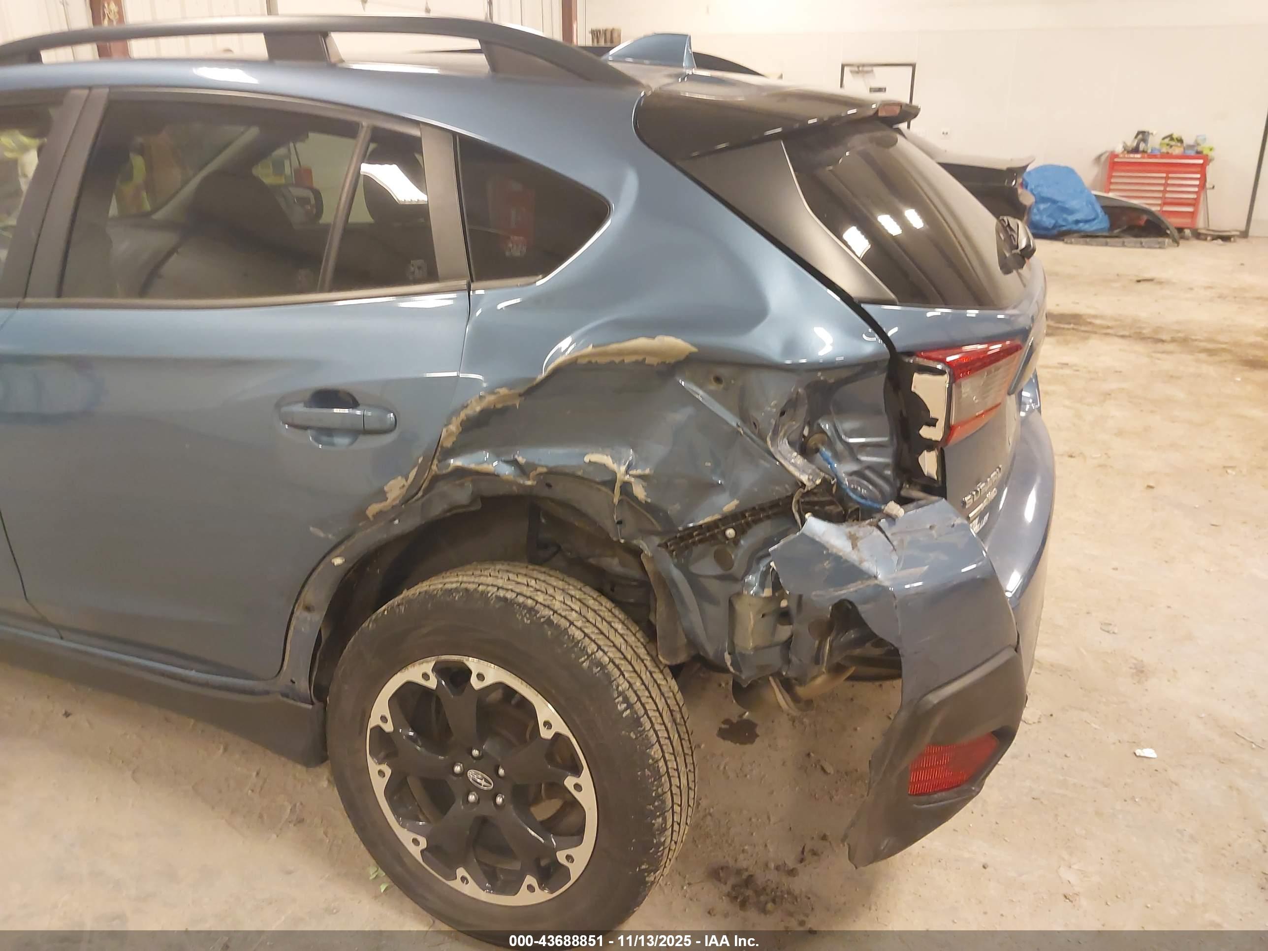 SUBARU CROSSTREK image 6