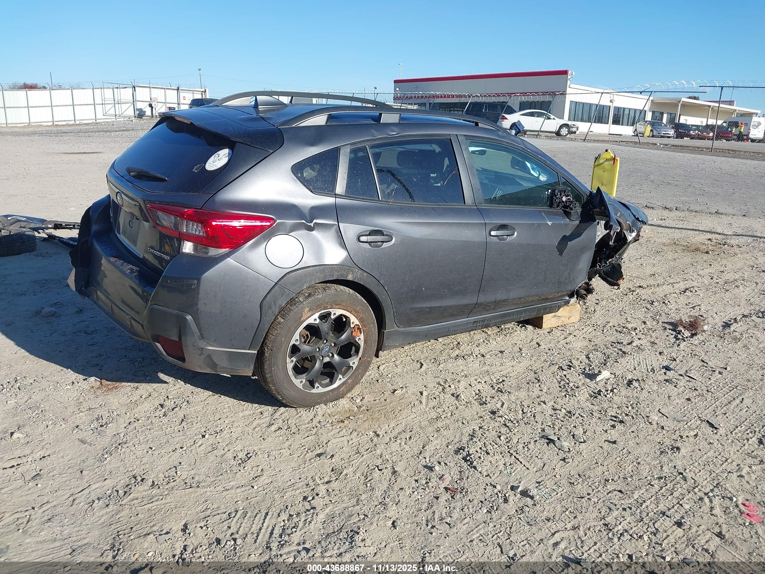 SUBARU CROSSTREK image 4