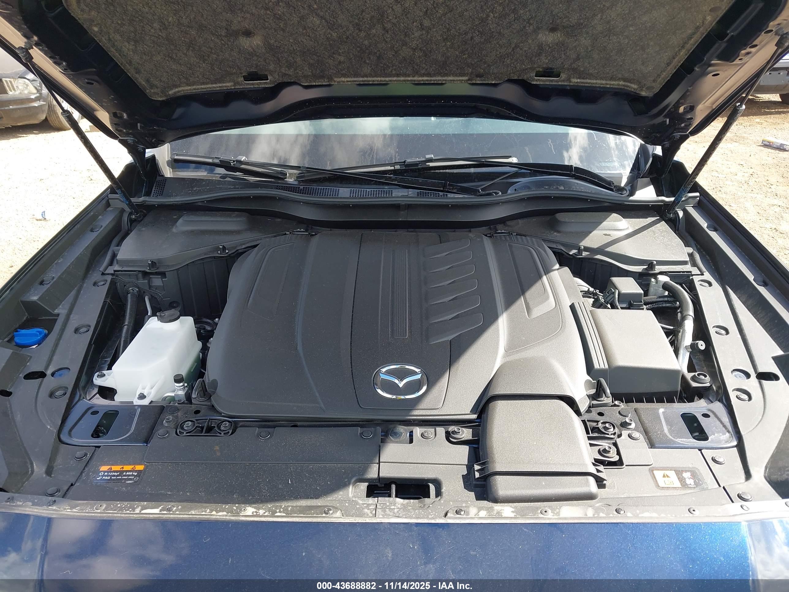 MAZDA CX-90 image 10