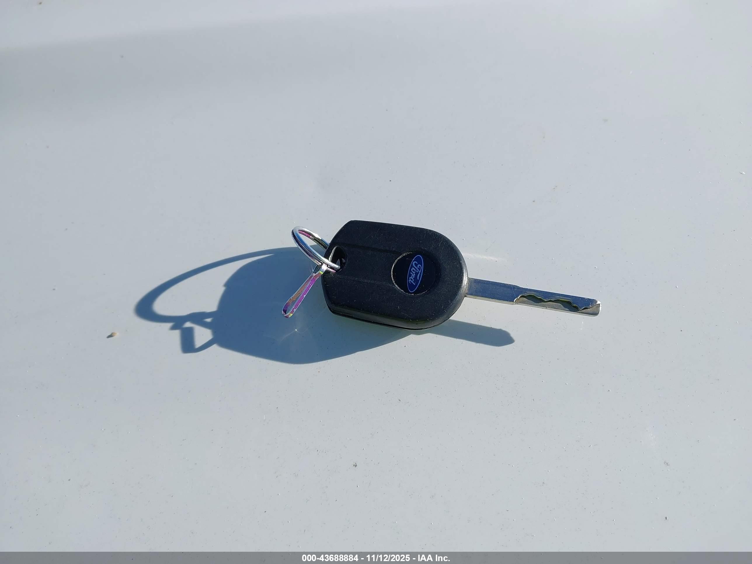 FORD ESCAPE image 11