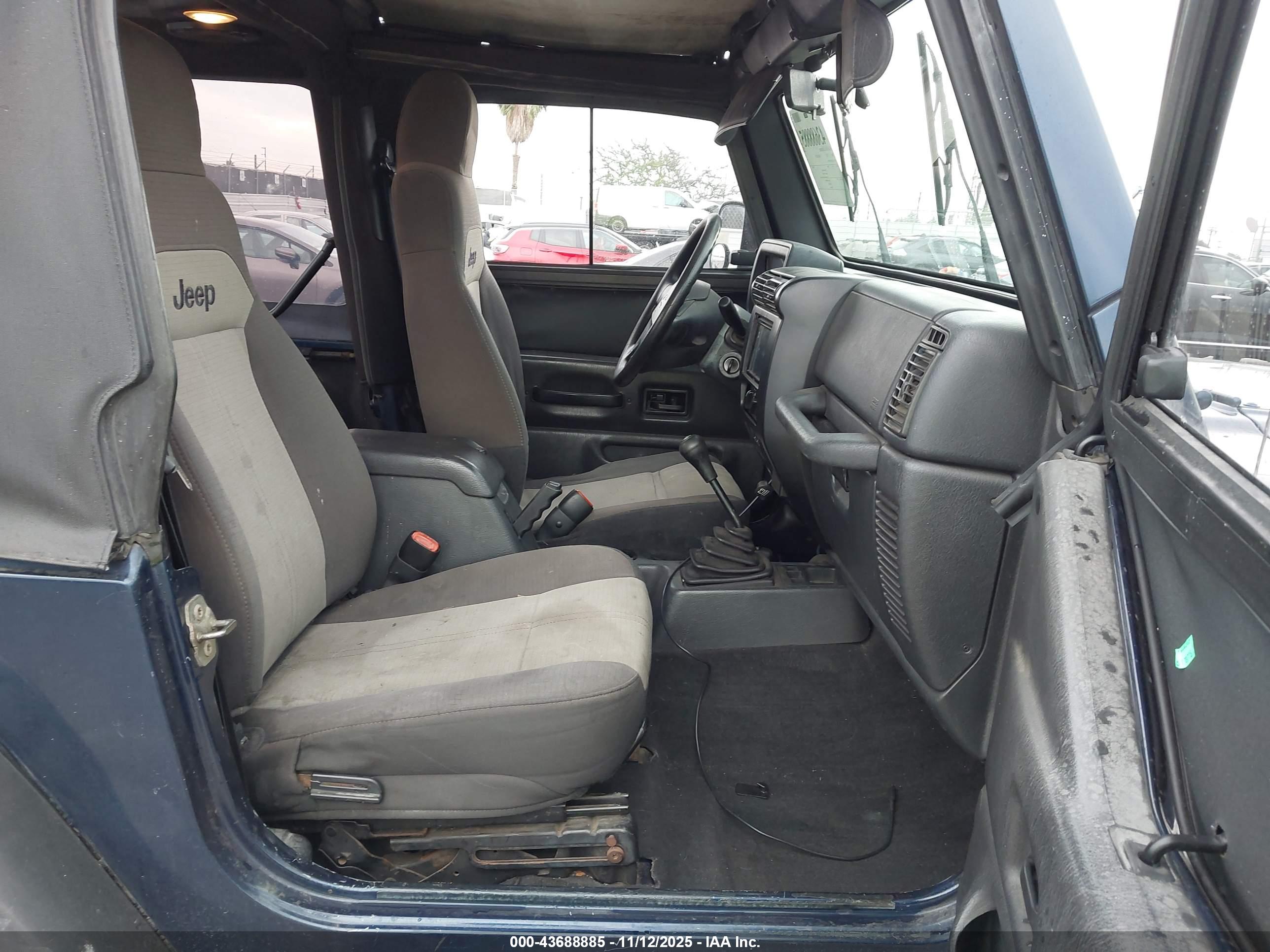 JEEP WRANGLER image 5