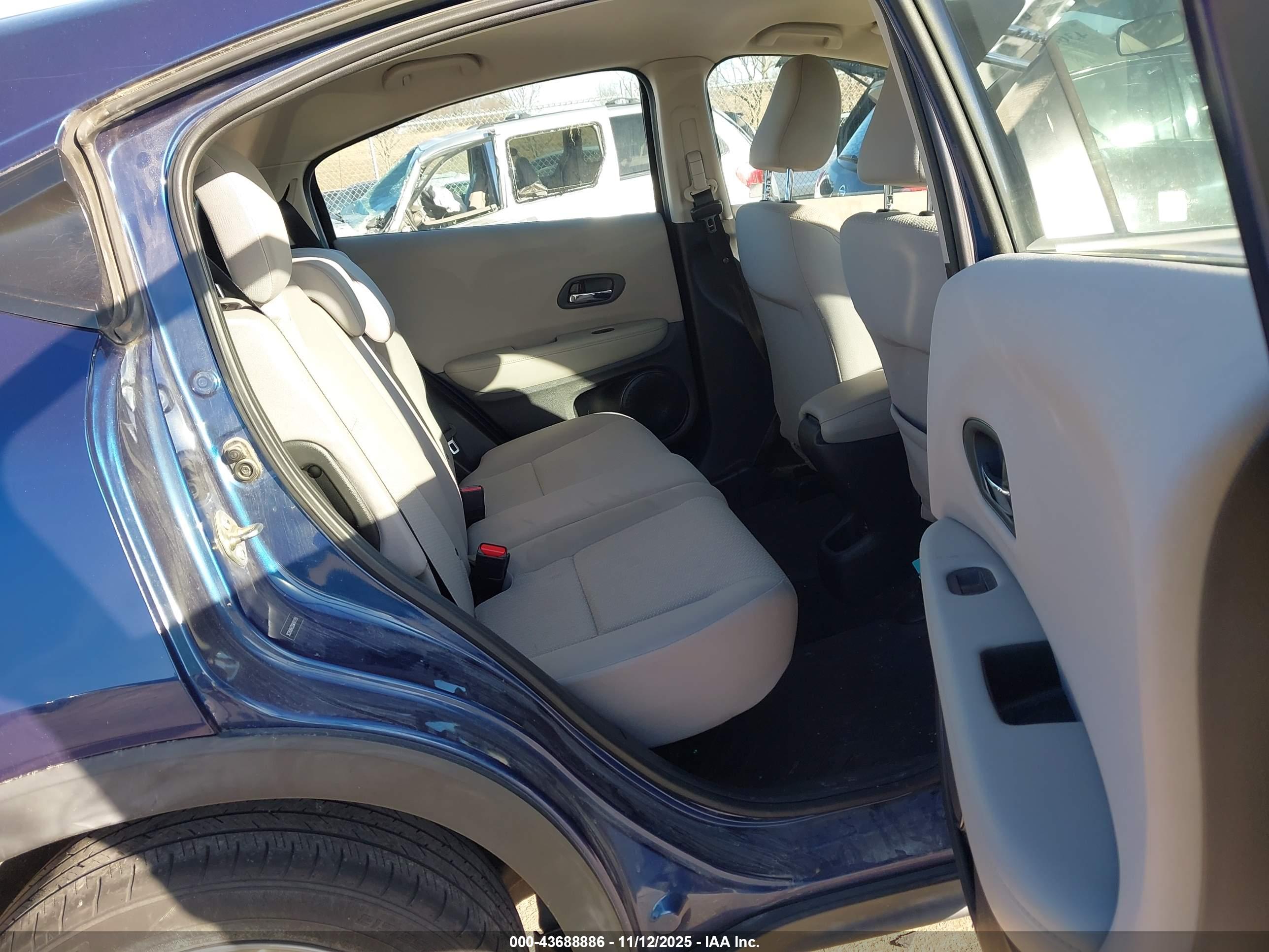 HONDA HR-V image 8