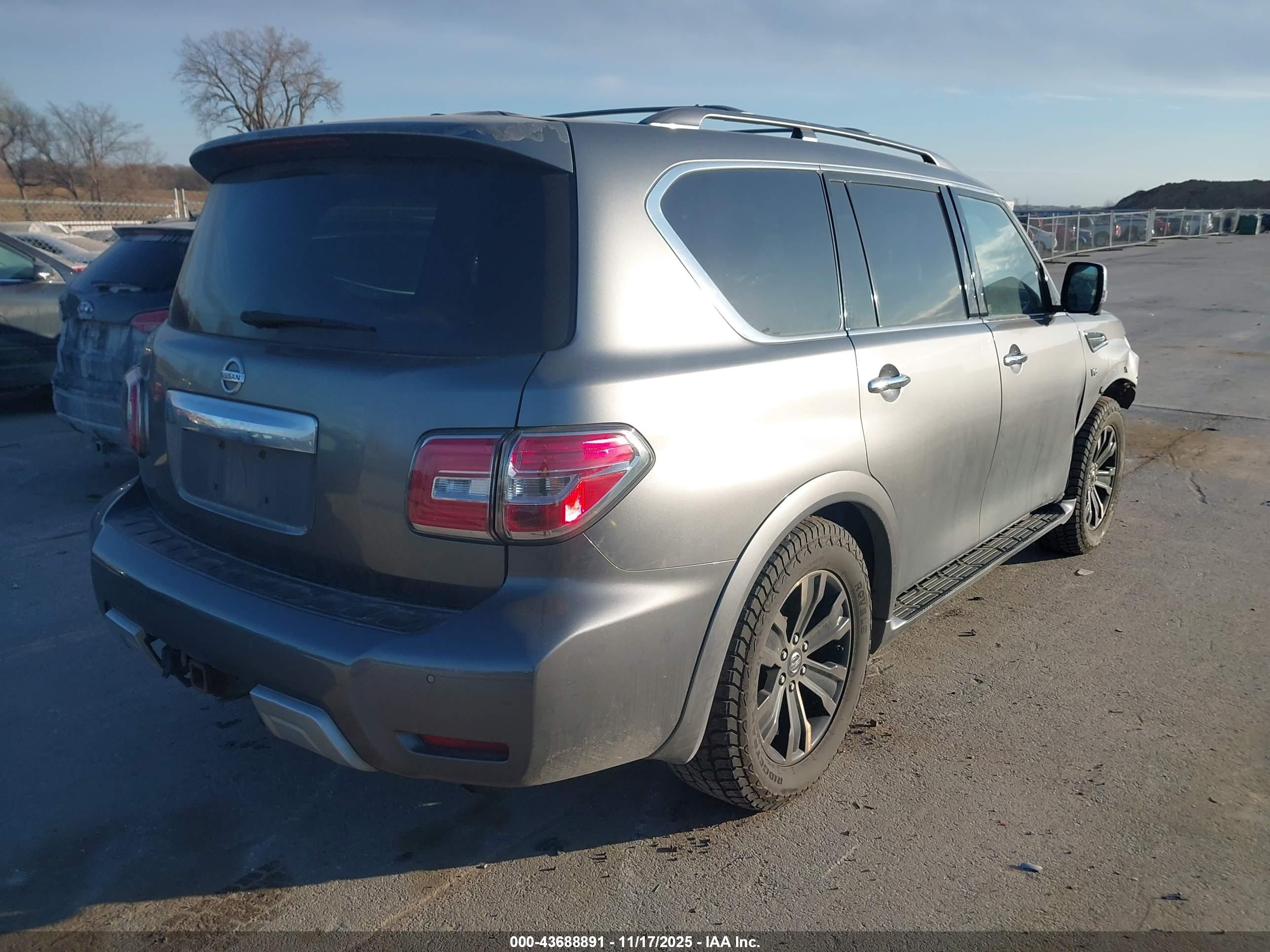 NISSAN ARMADA image 4