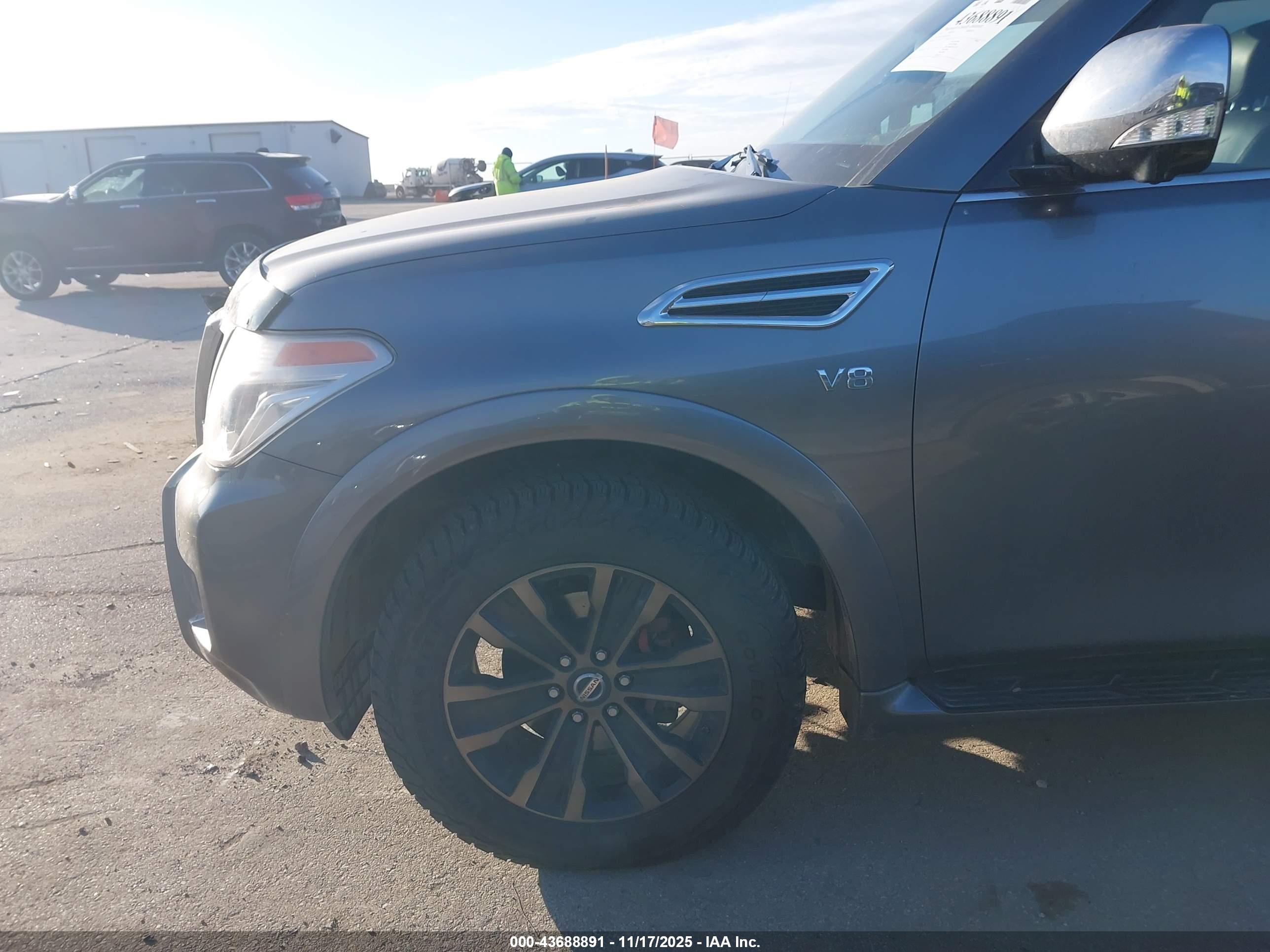 NISSAN ARMADA image 6