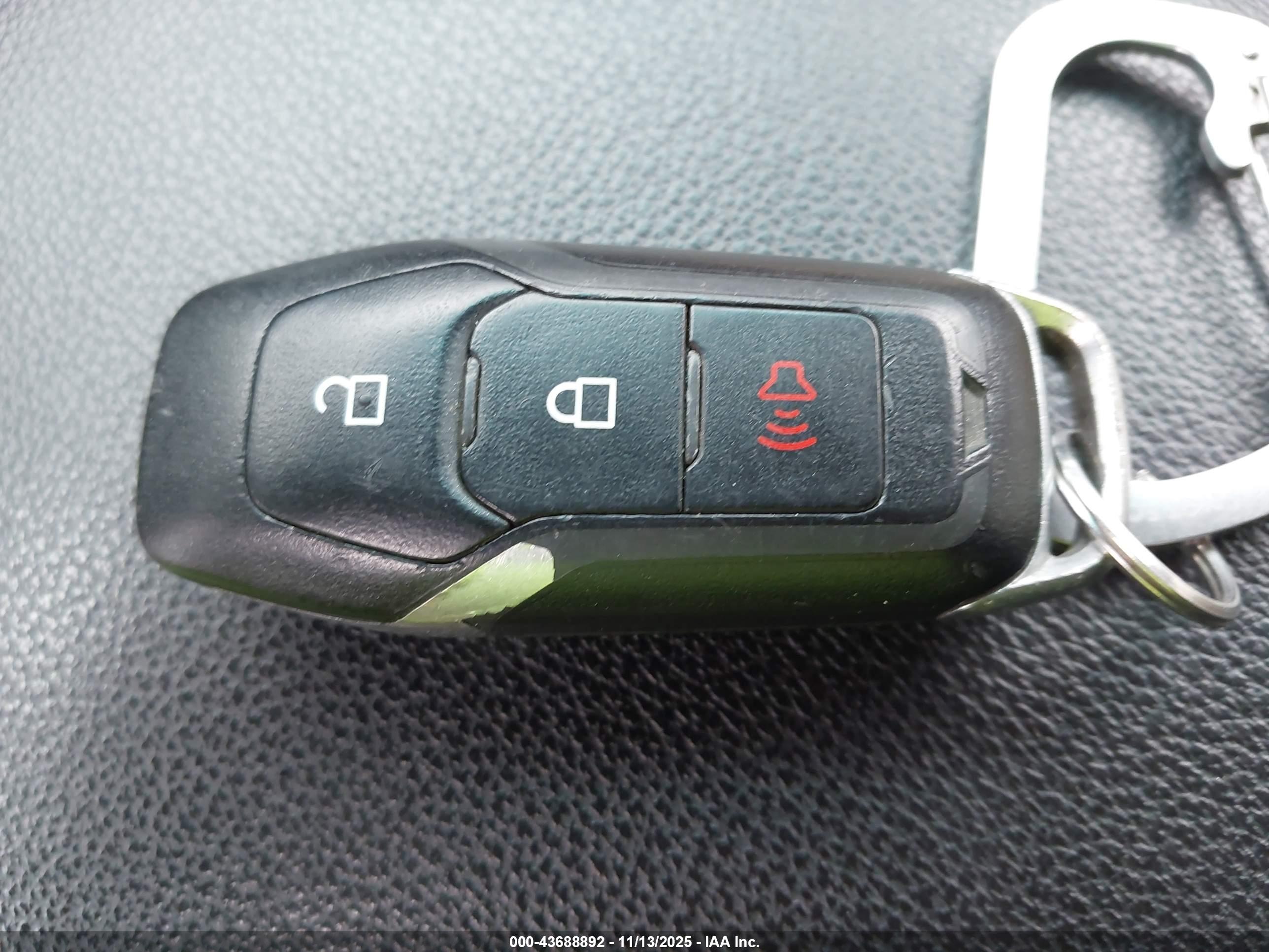 FORD EXPLORER image 11