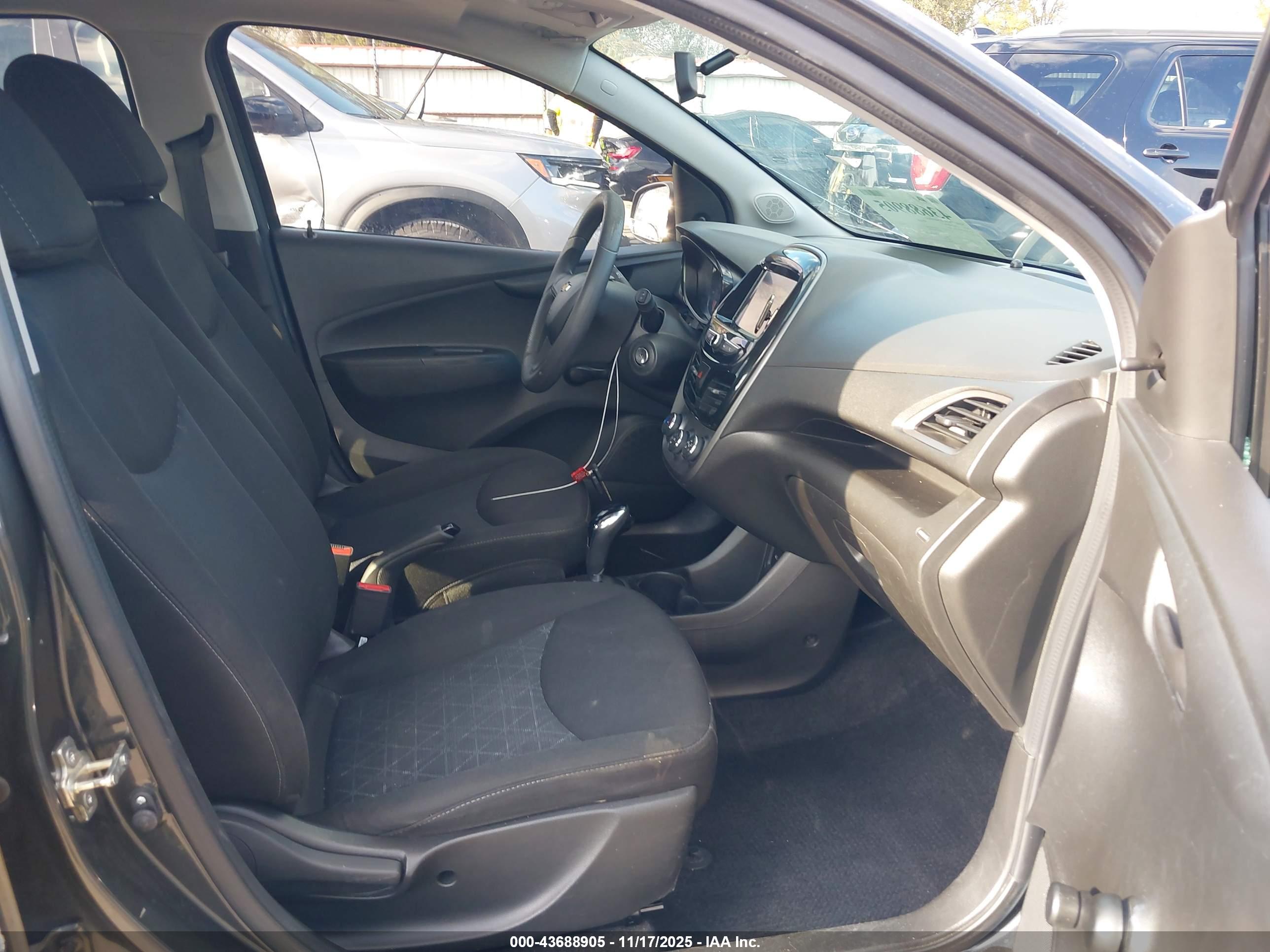 CHEVROLET SPARK image 5
