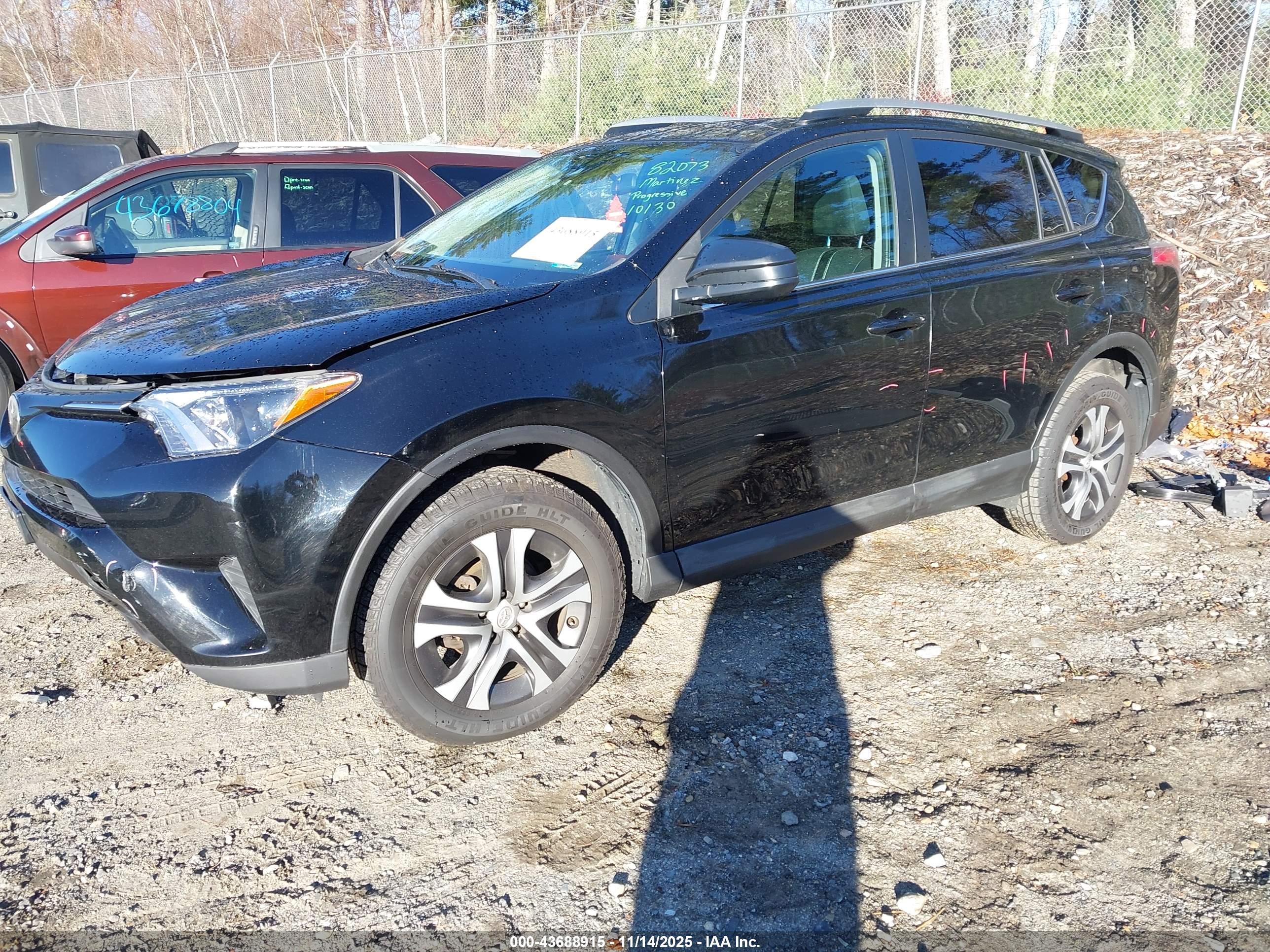 TOYOTA RAV4 image 2