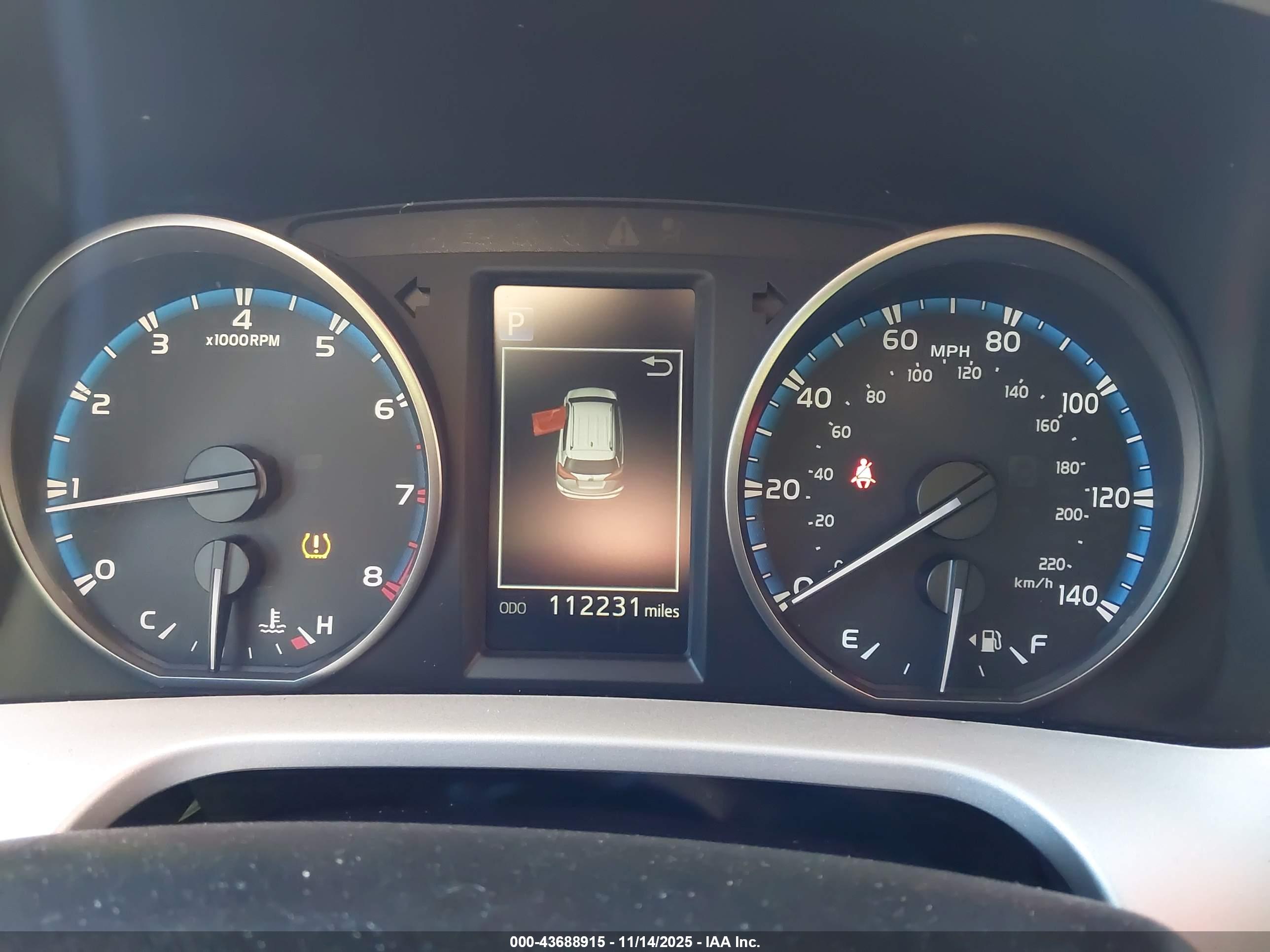 TOYOTA RAV4 image 7