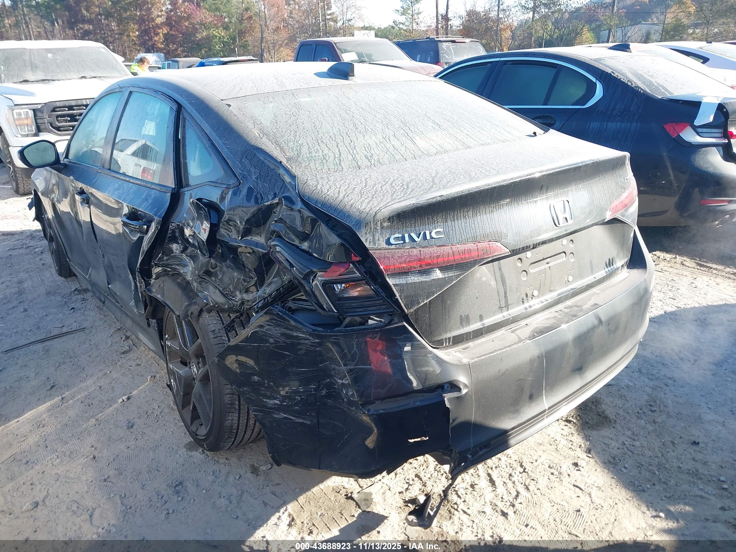 HONDA CIVIC image 3