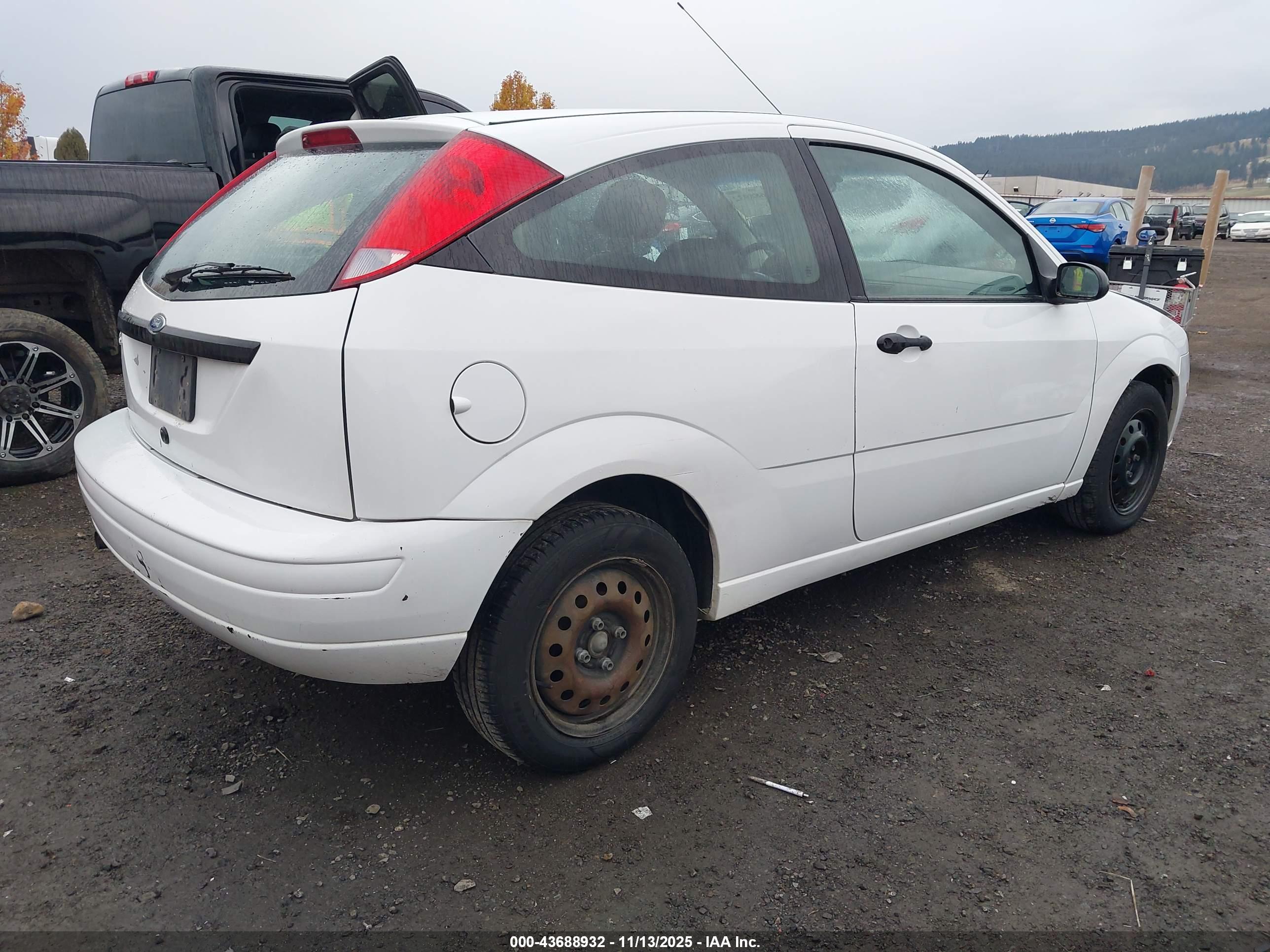 FORD FOCUS image 4