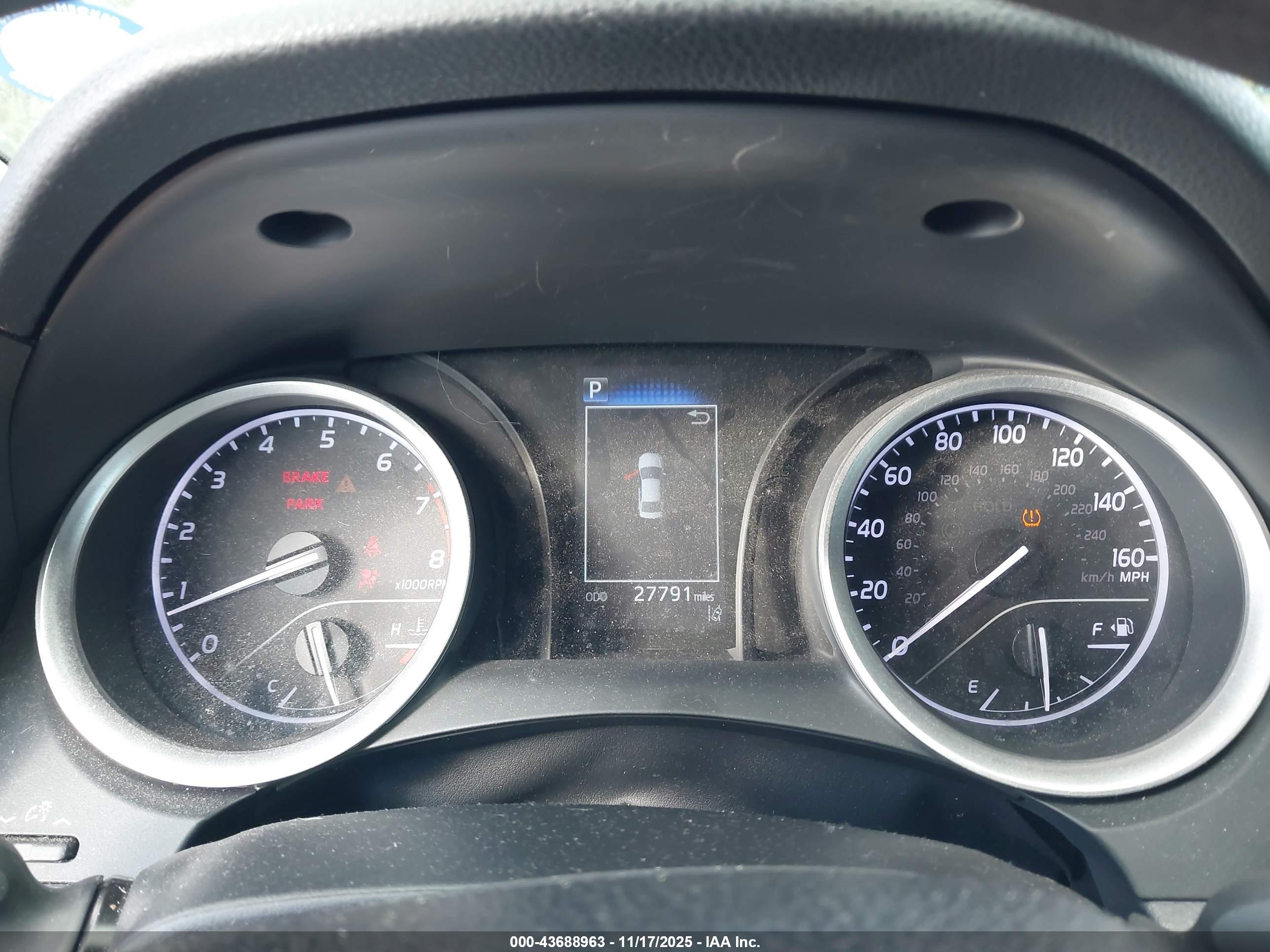 TOYOTA CAMRY image 7