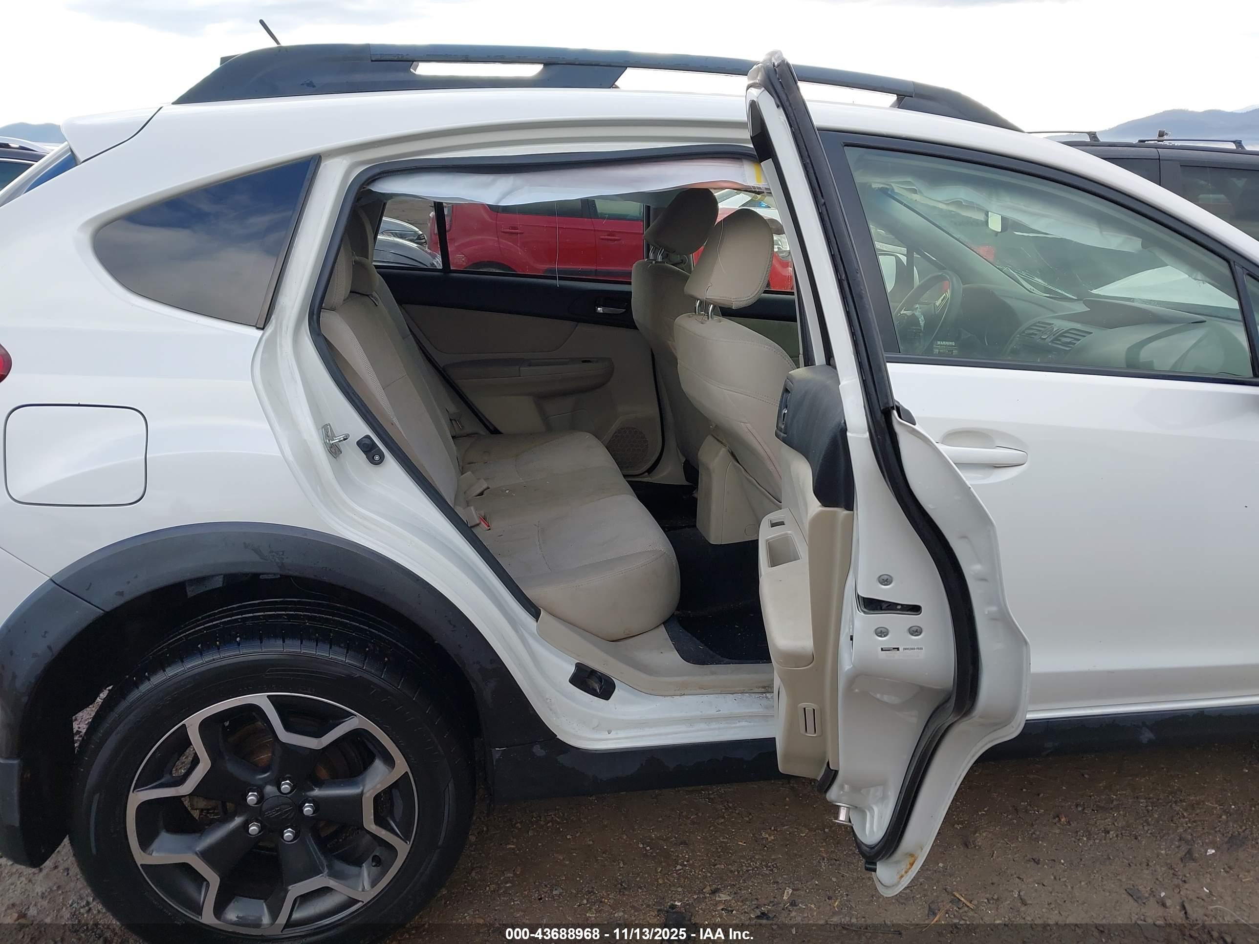 SUBARU XV image 8