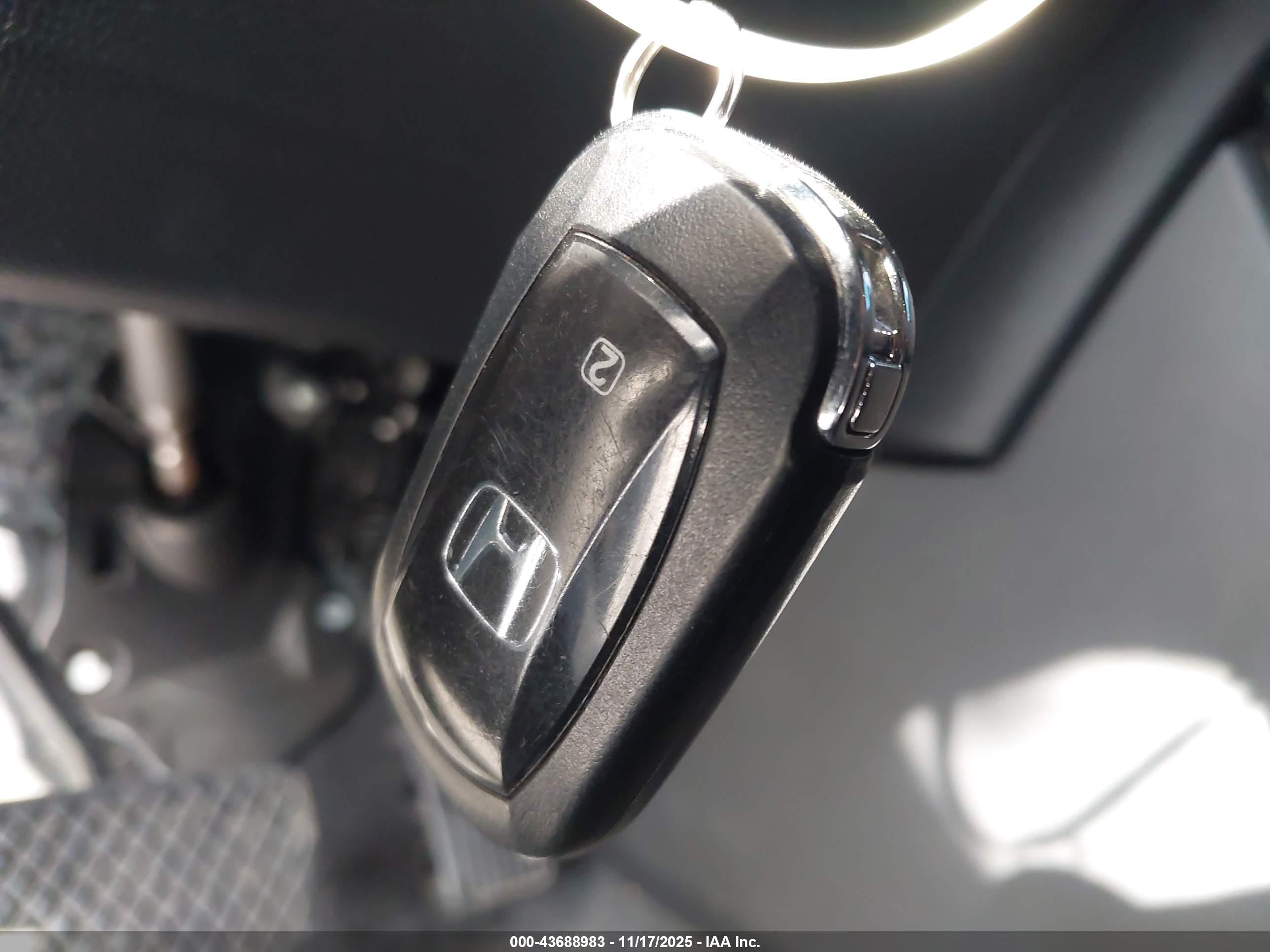 HONDA CR-V image 11
