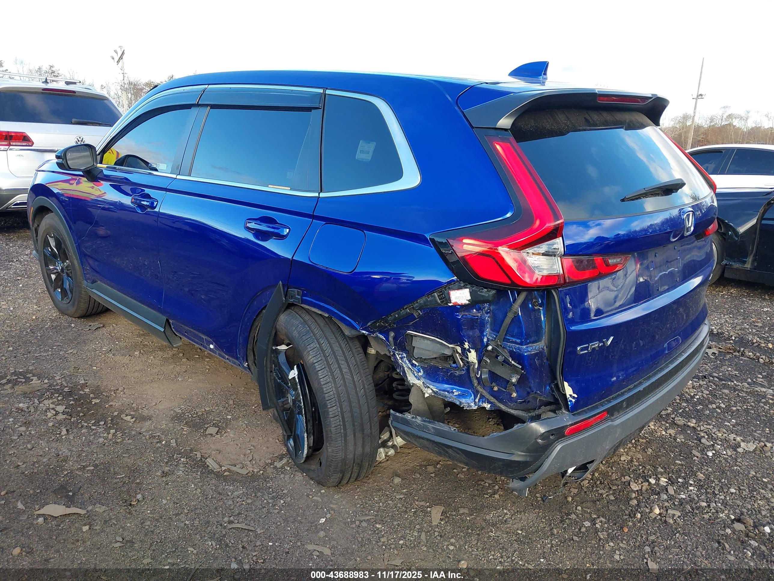 HONDA CR-V image 3