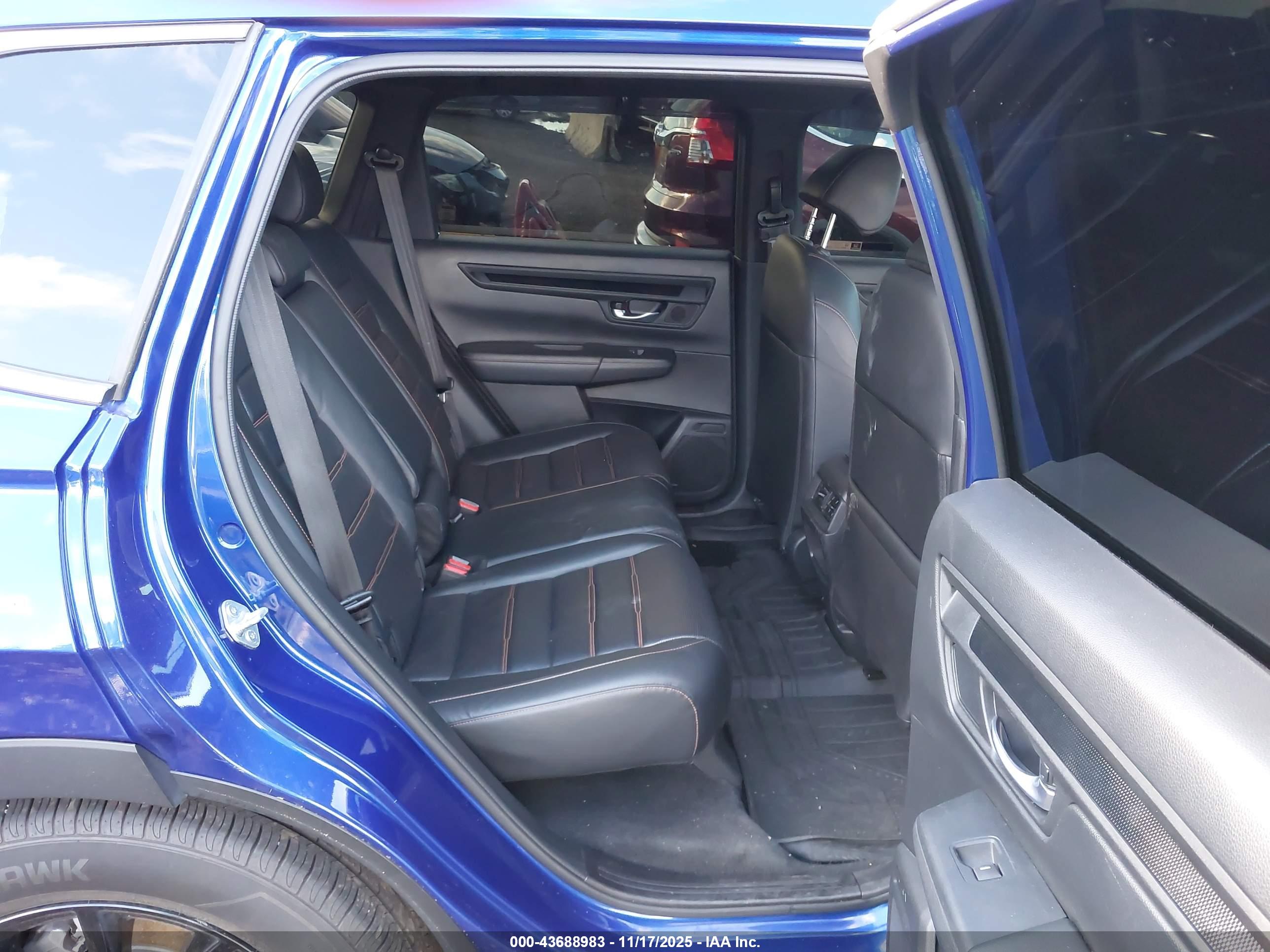 HONDA CR-V image 8
