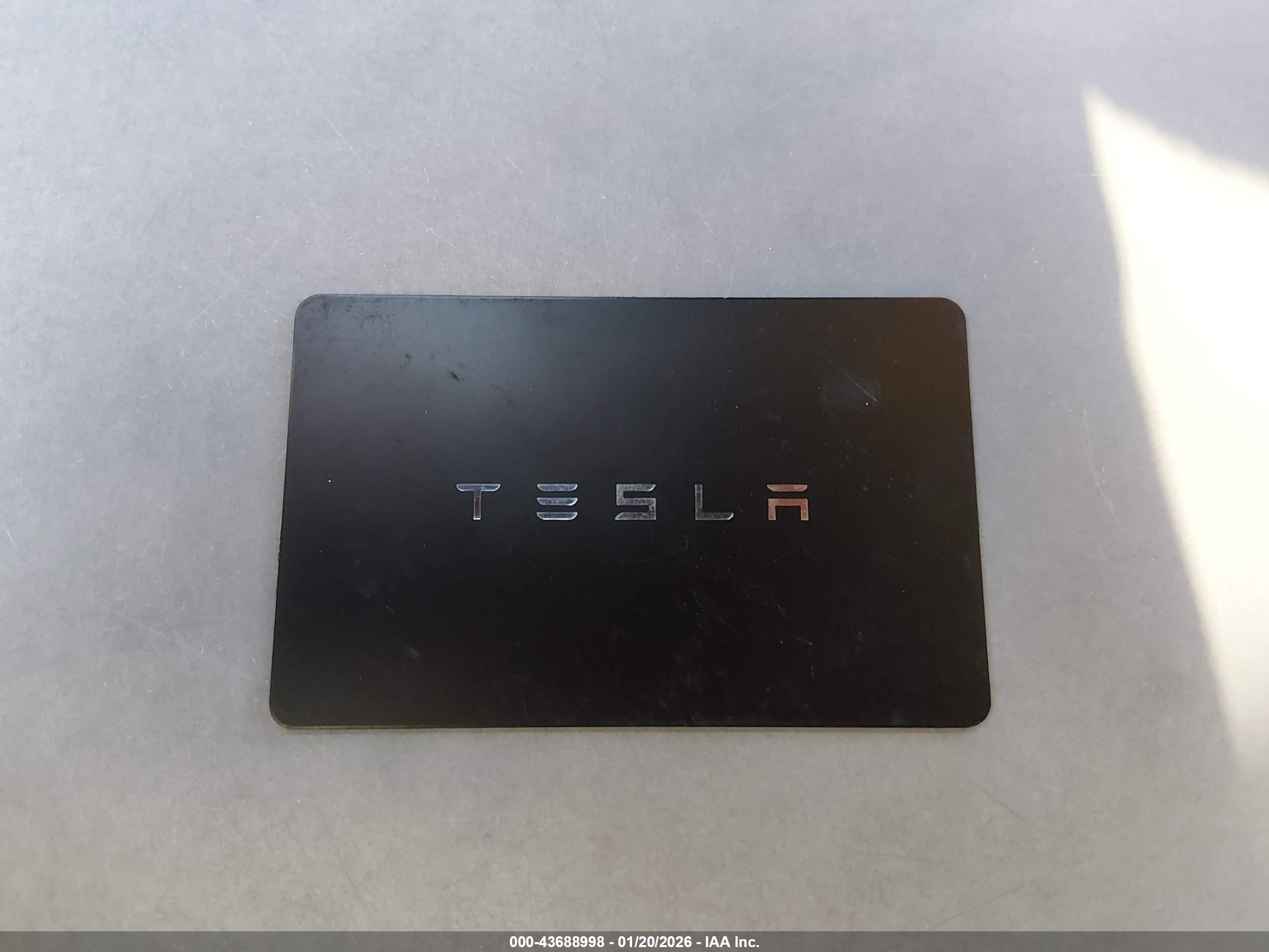 TESLA MODEL image 11