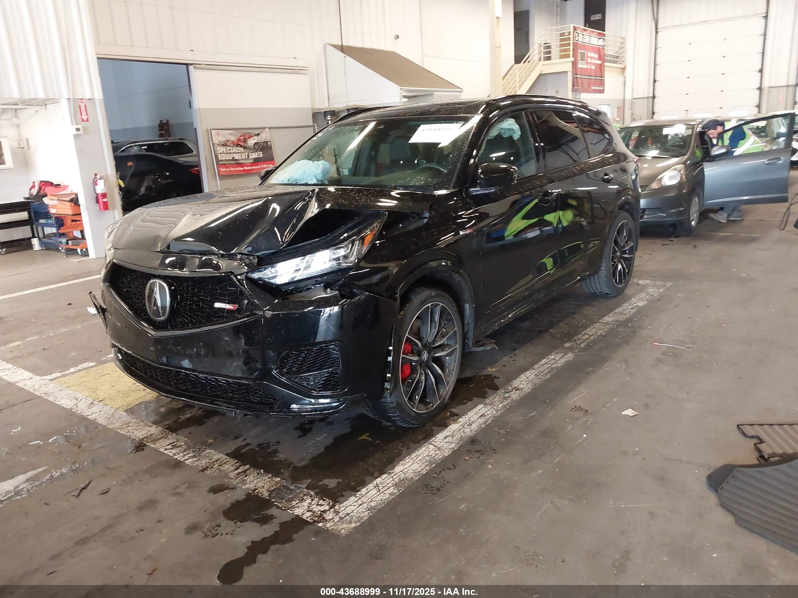 ACURA MDX image 2