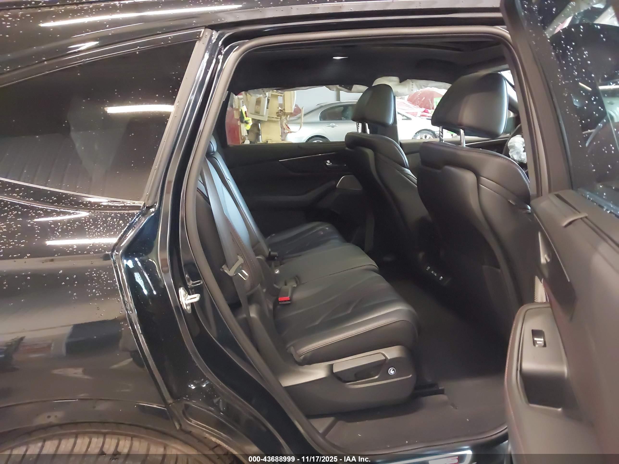 ACURA MDX image 8