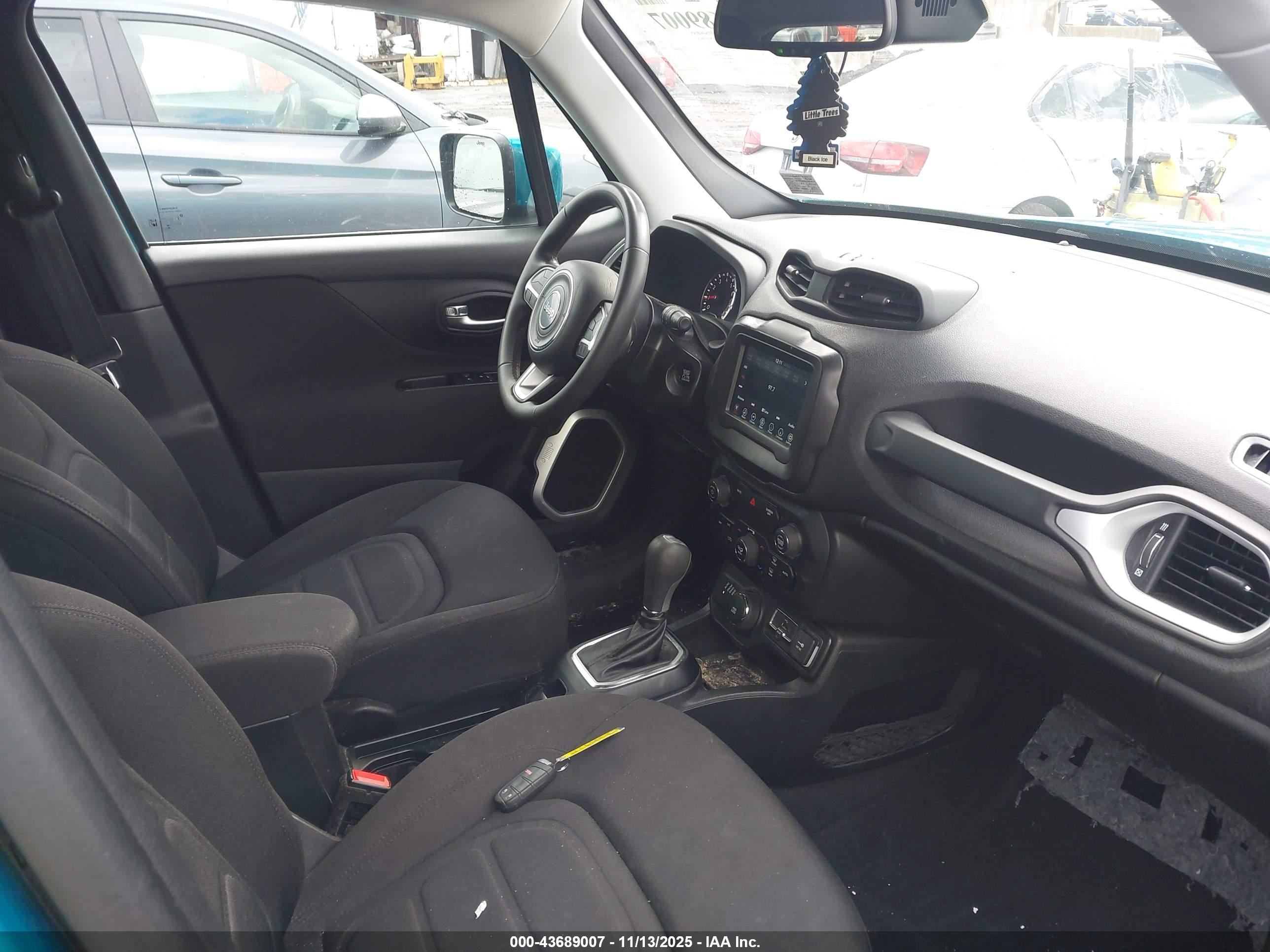 JEEP RENEGADE image 5
