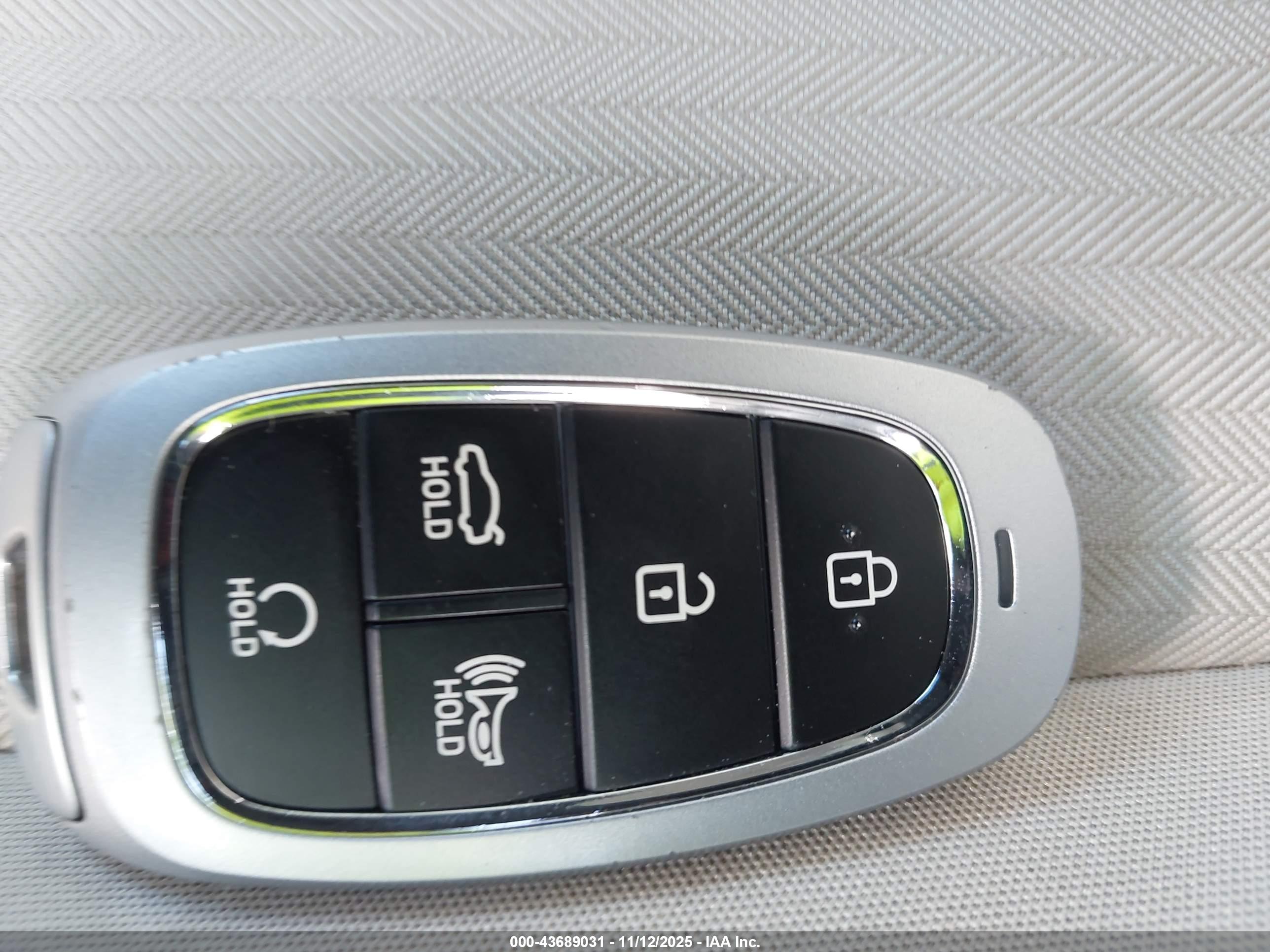 HYUNDAI SONATA image 11