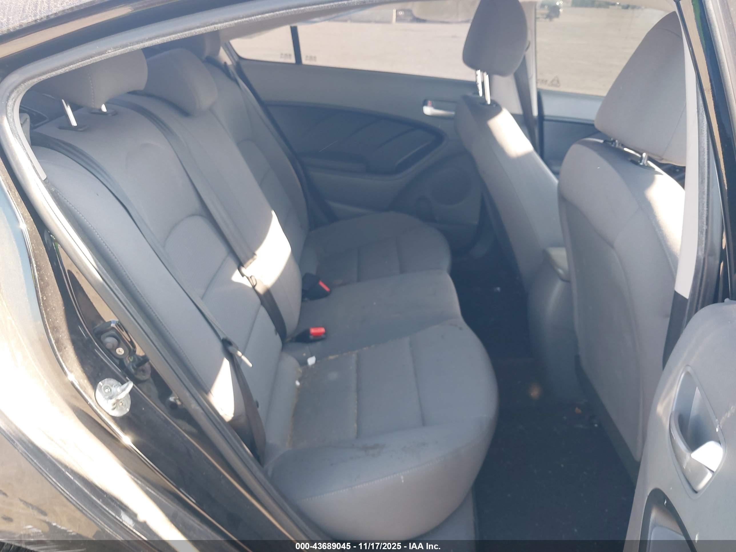 KIA FORTE image 8