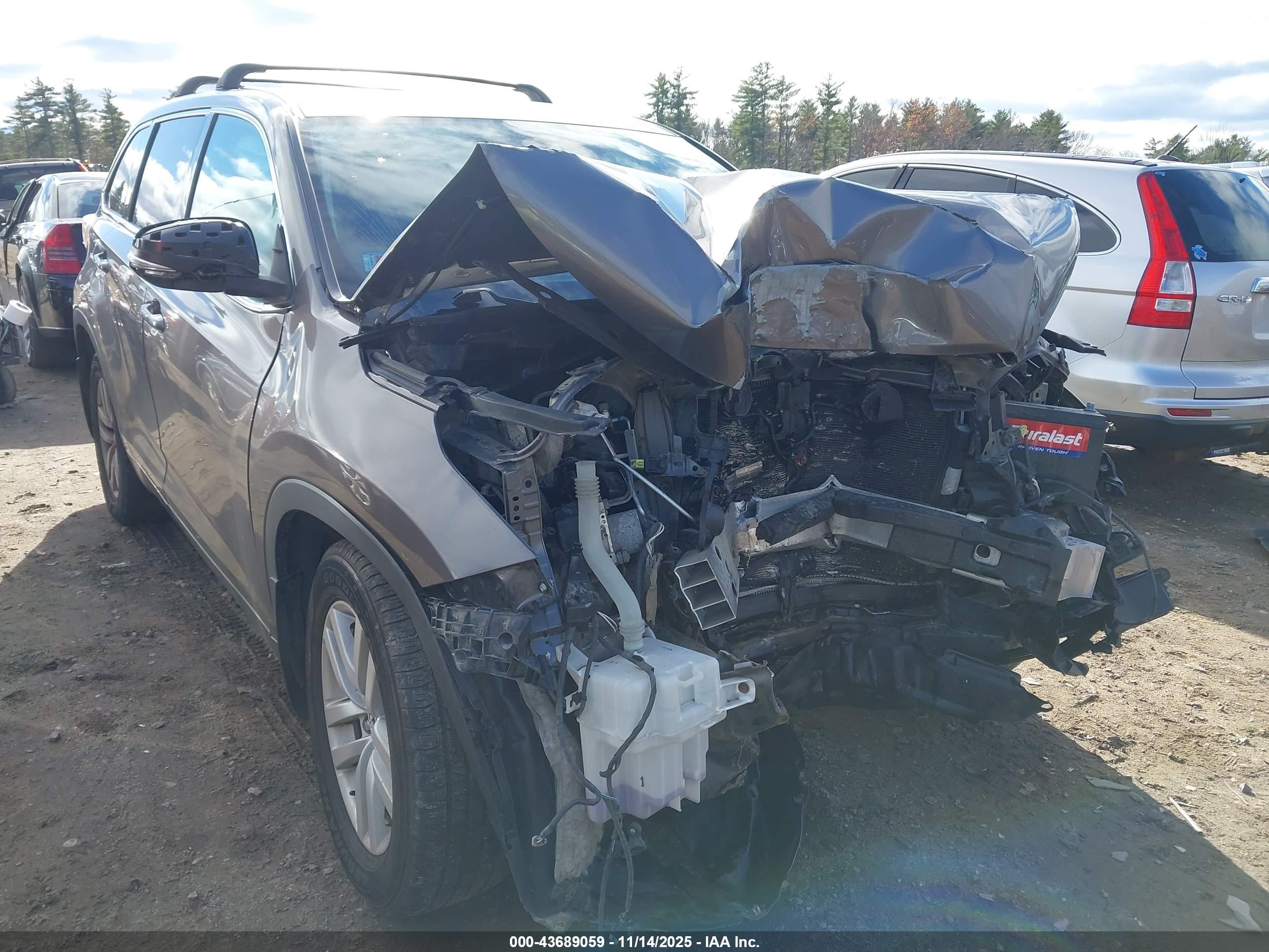 TOYOTA HIGHLANDER image 6