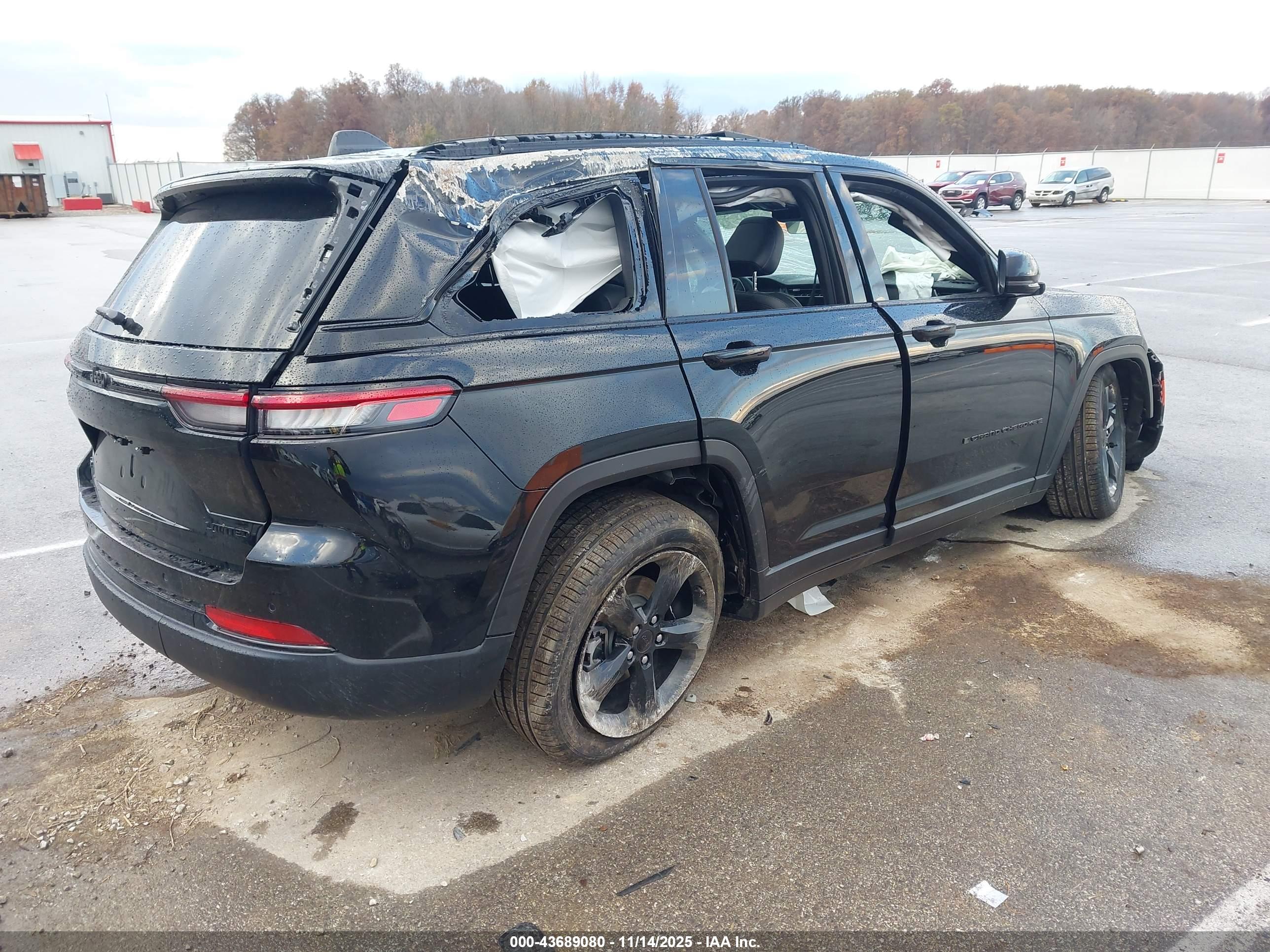 JEEP GRAND image 4