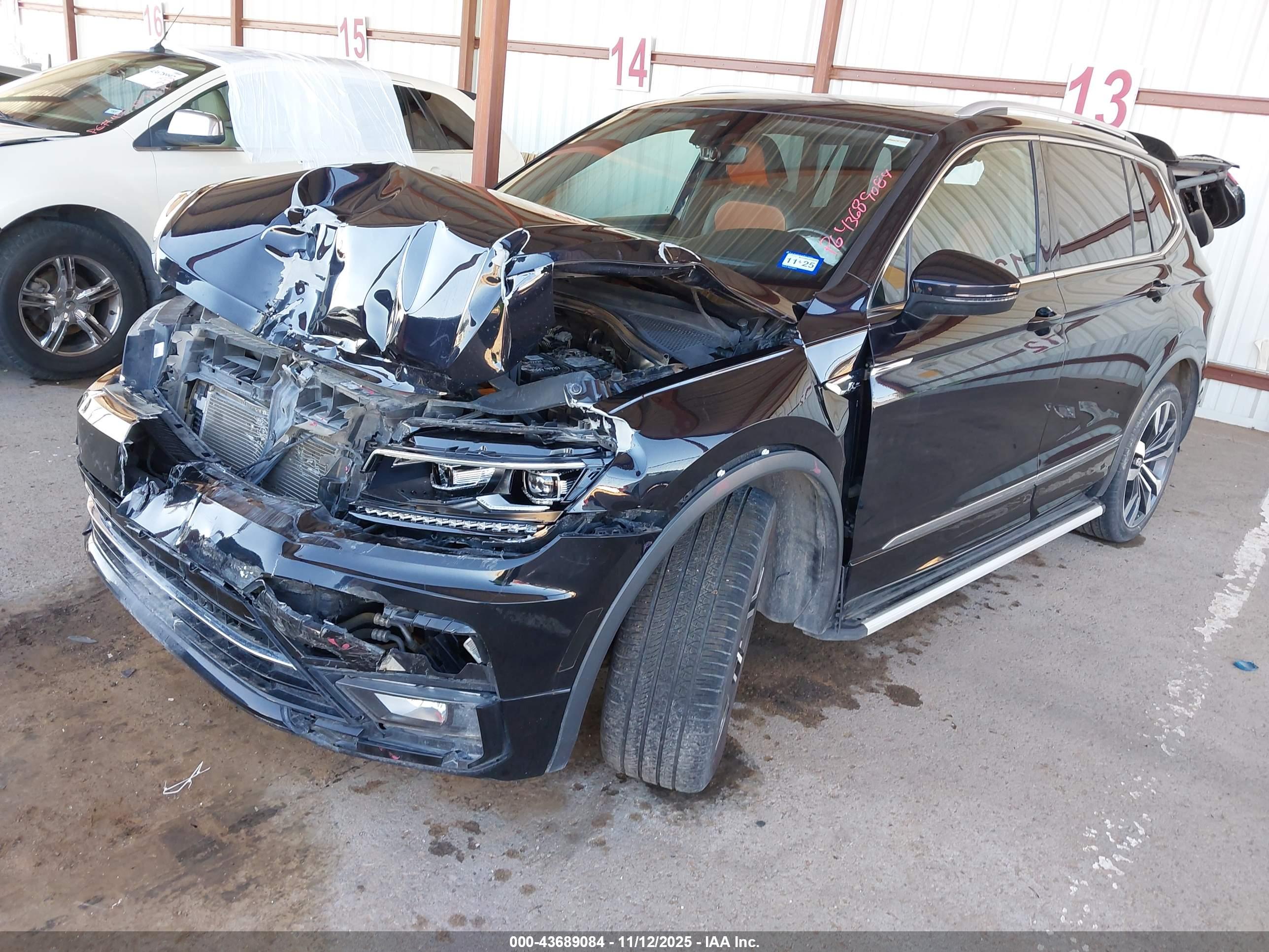 VOLKSWAGEN TIGUAN image 2