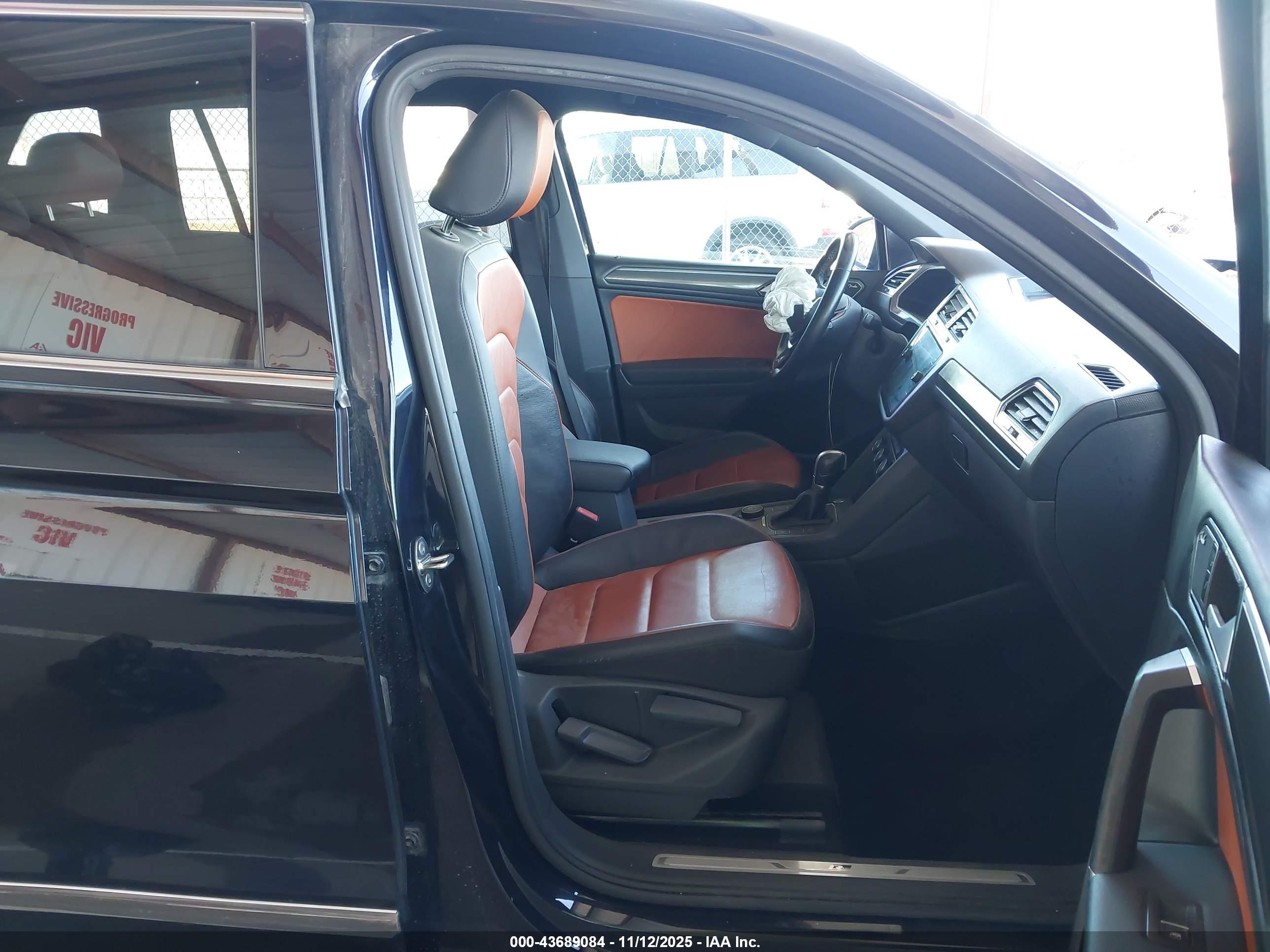 VOLKSWAGEN TIGUAN image 5