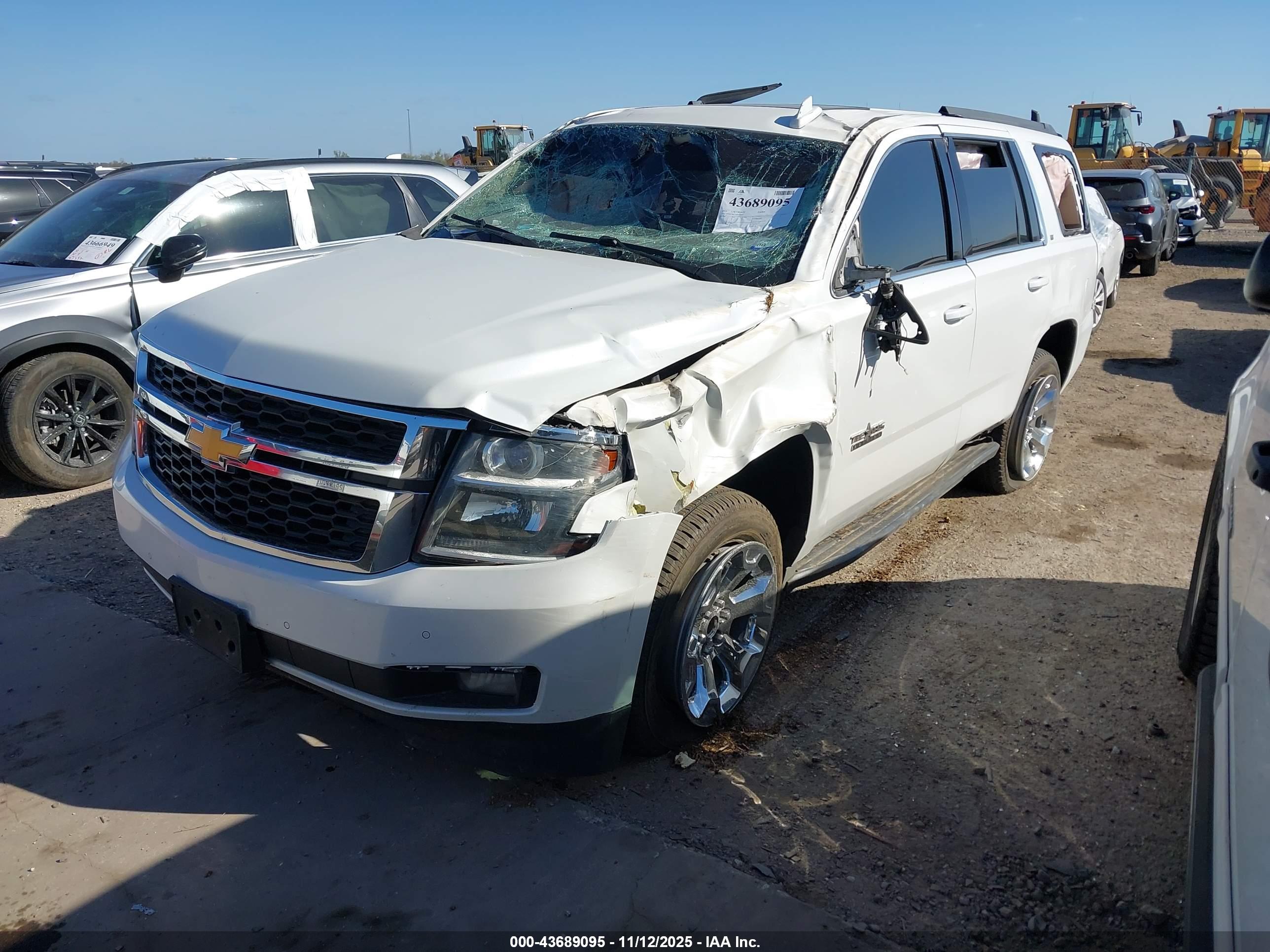 CHEVROLET TAHOE image 2
