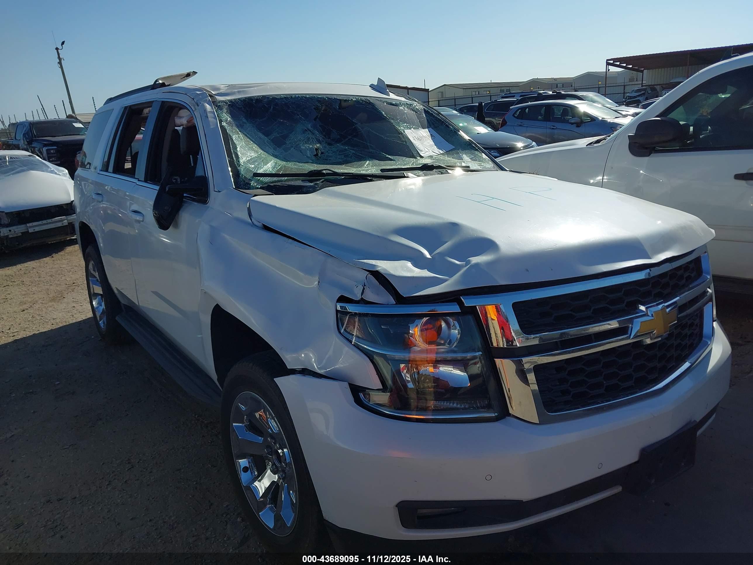 CHEVROLET TAHOE image 6