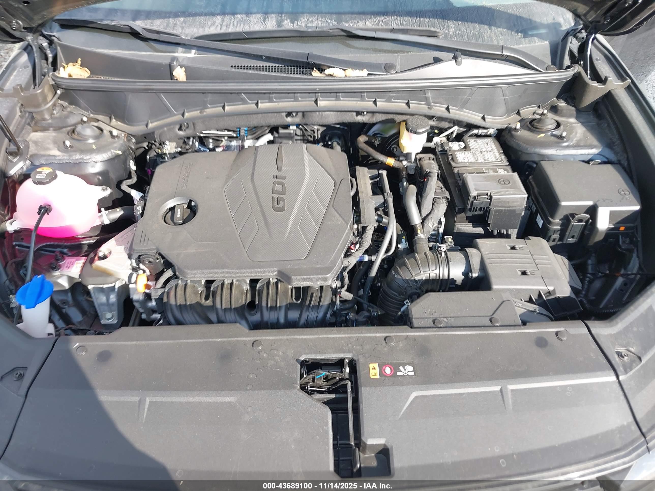HYUNDAI TUCSON image 10