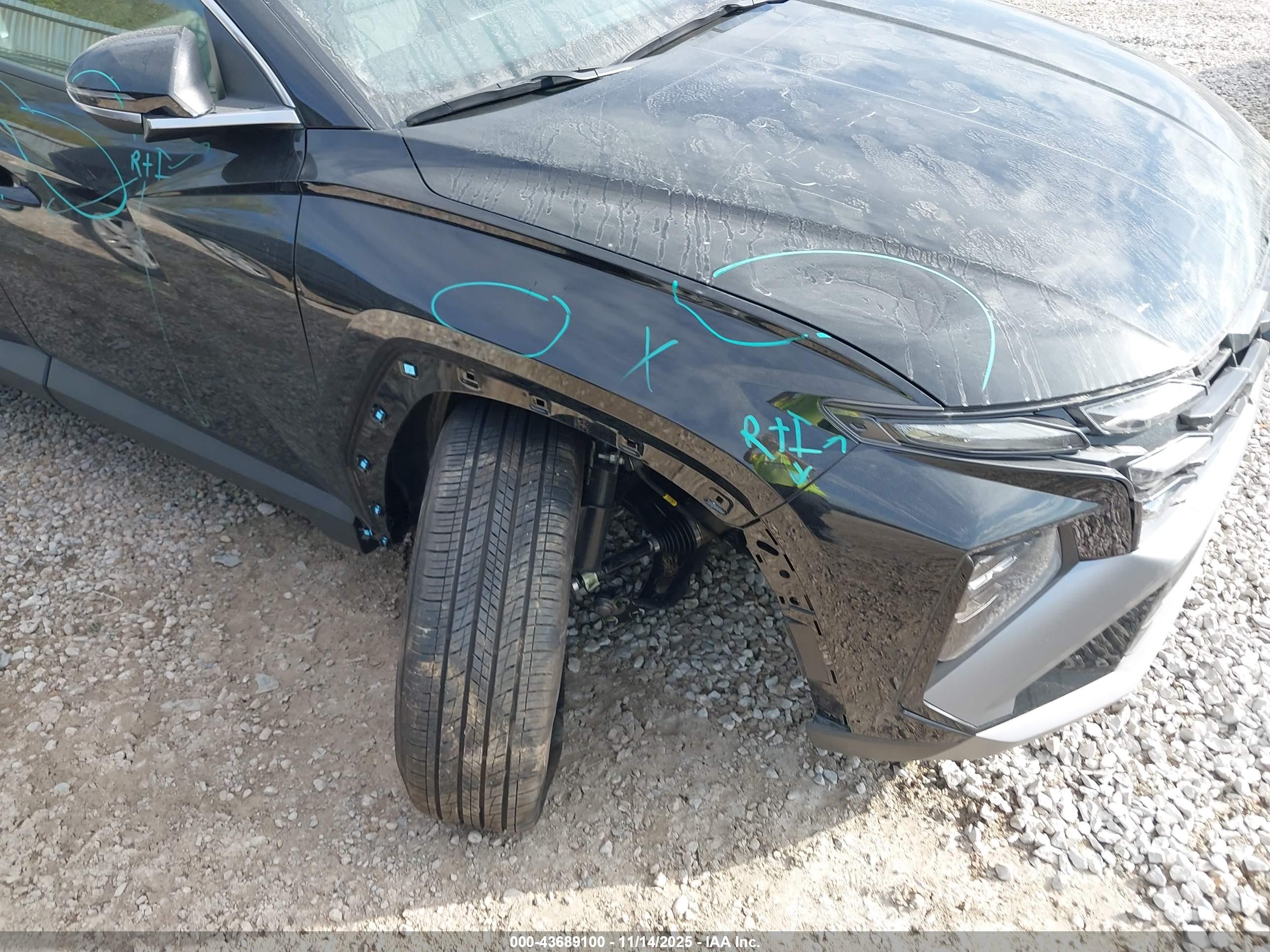 HYUNDAI TUCSON image 6