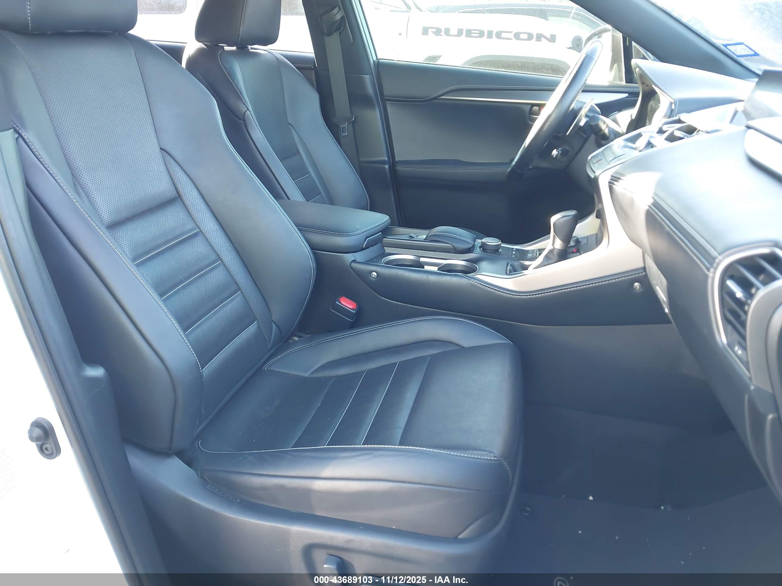 LEXUS NX image 5