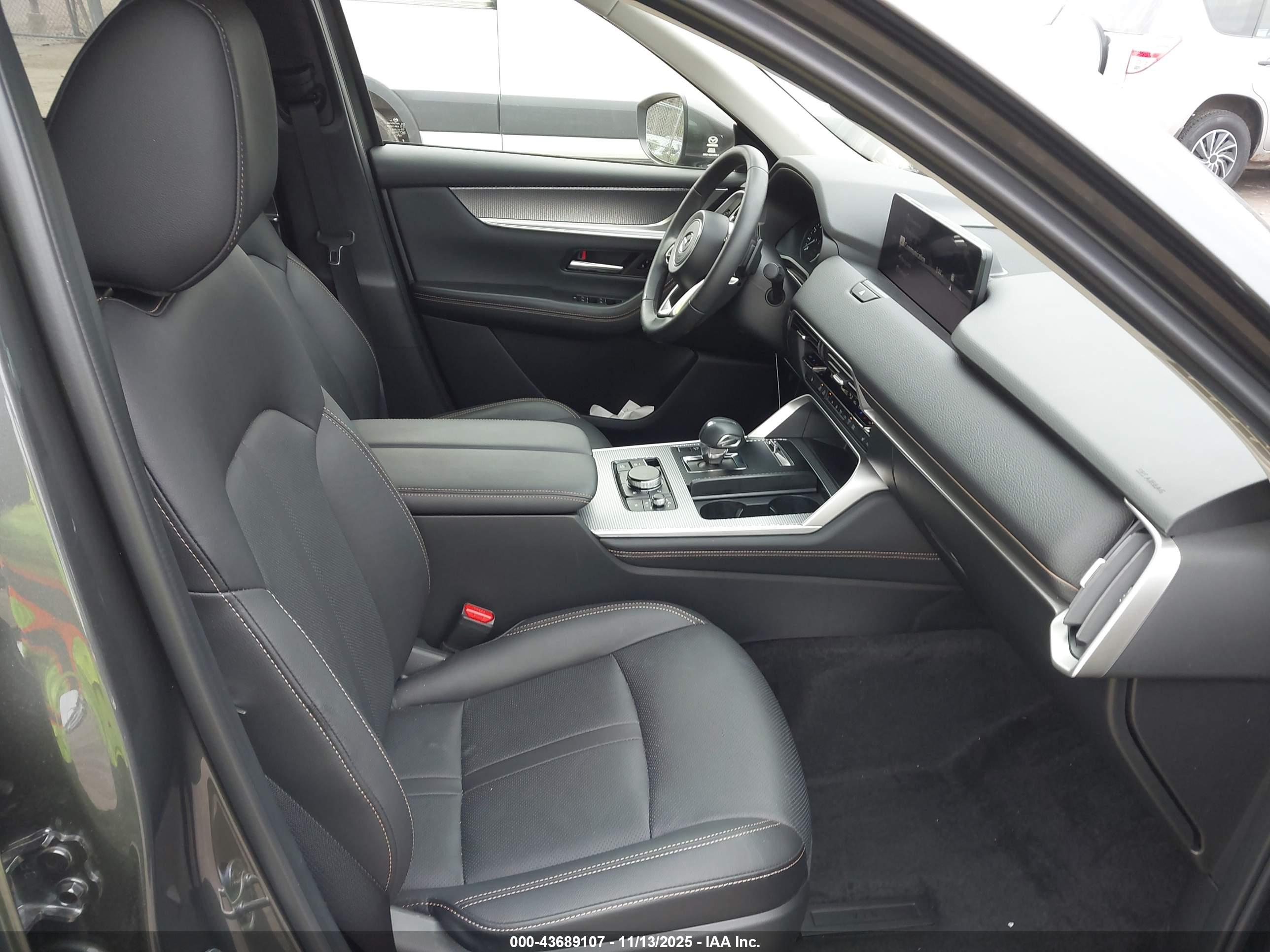 MAZDA CX-90 image 5