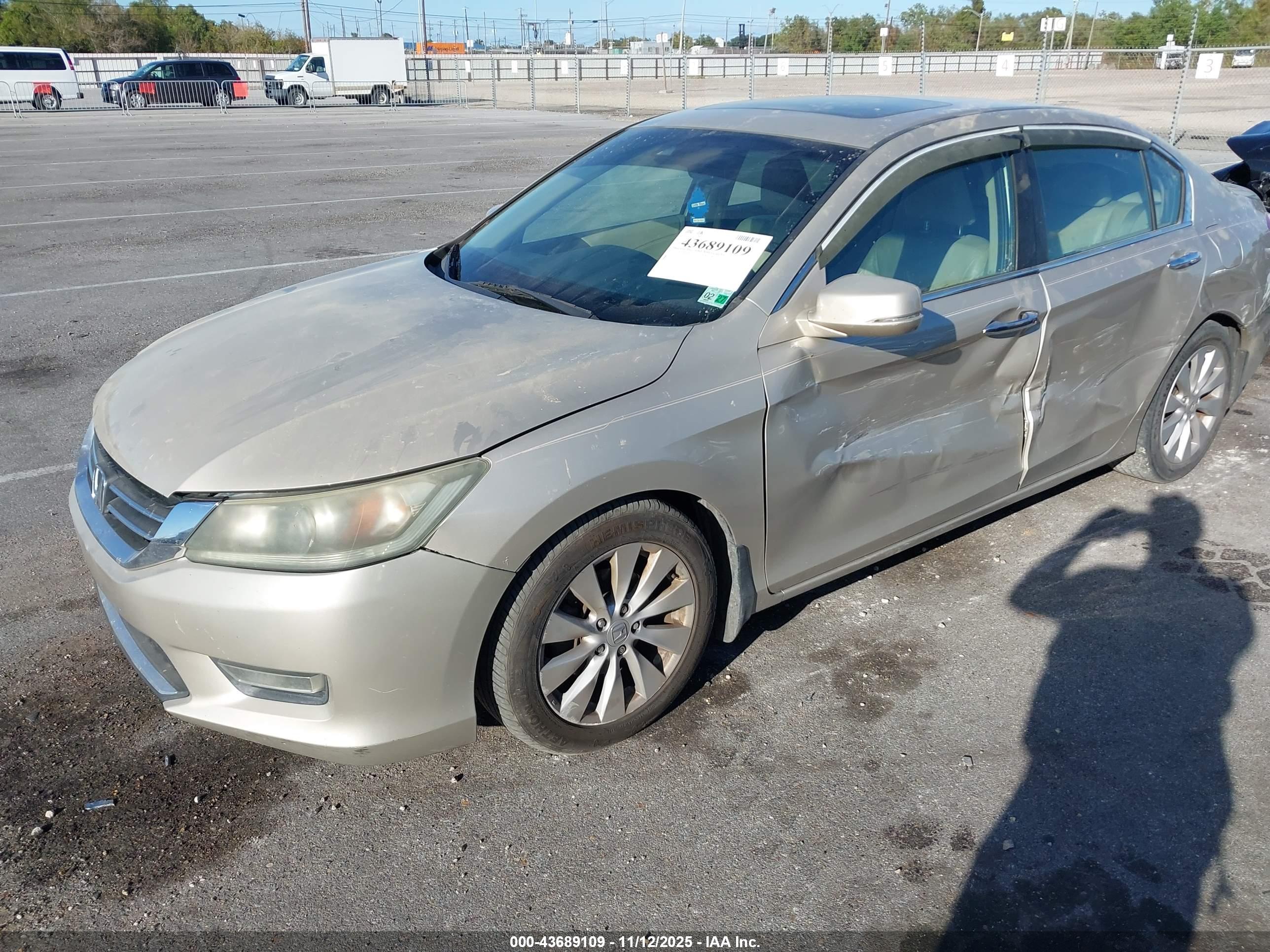HONDA ACCORD image 2