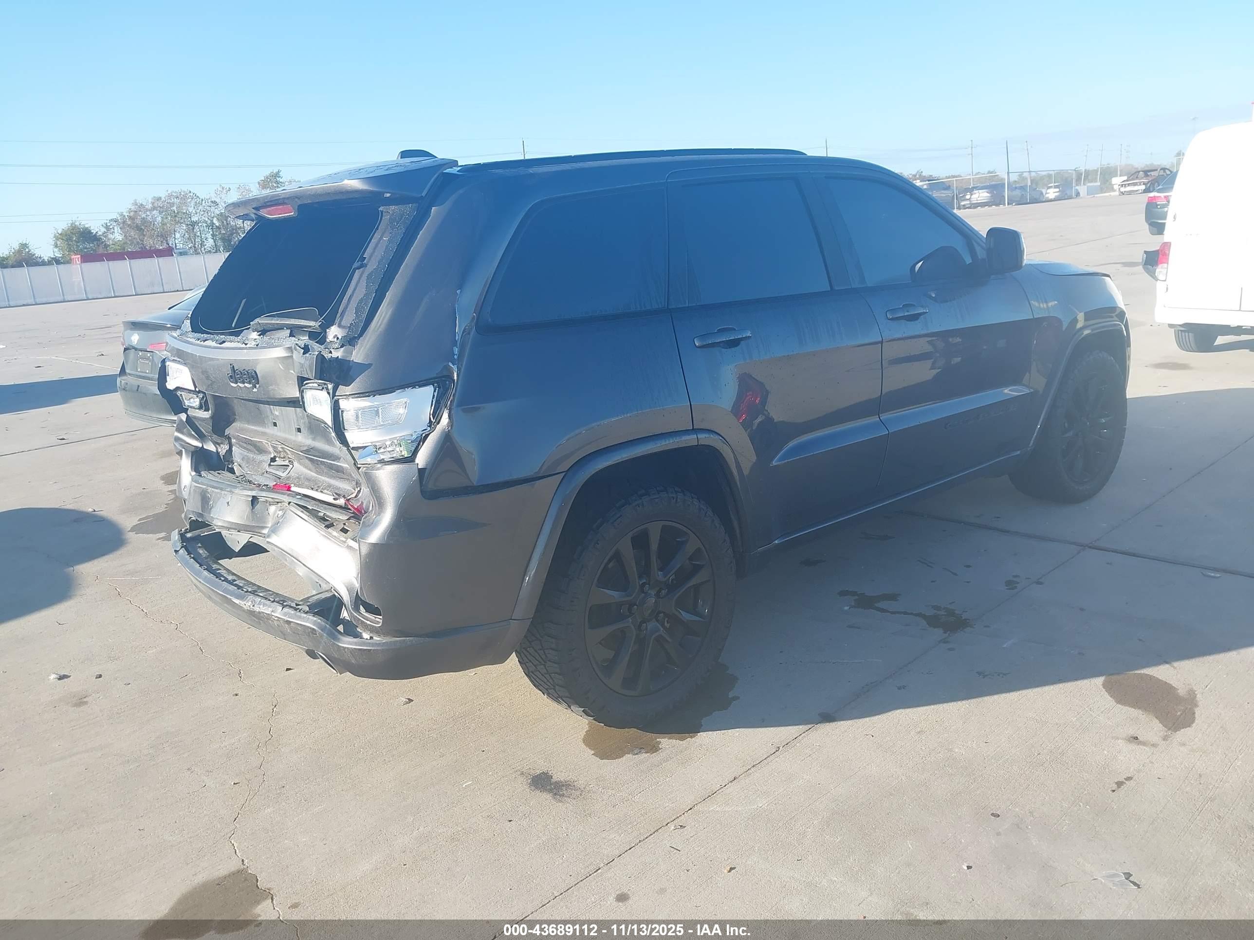 JEEP GRAND image 4
