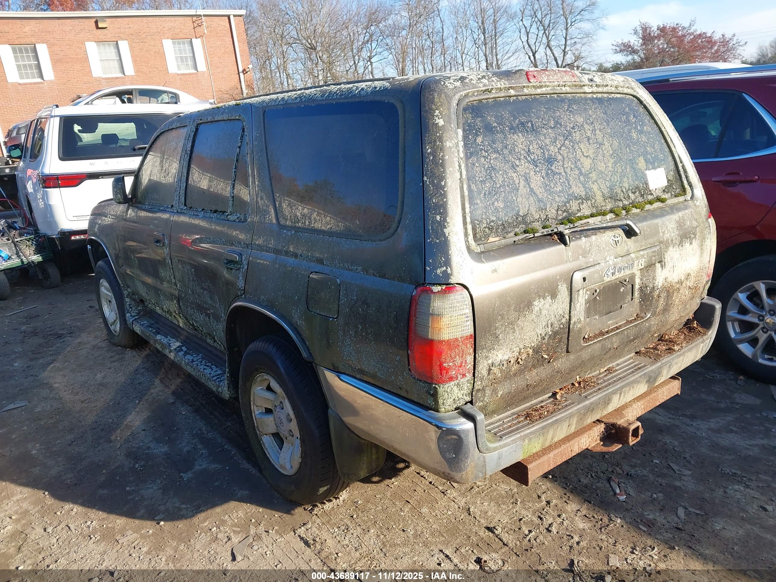 TOYOTA 4RUNNER image 3