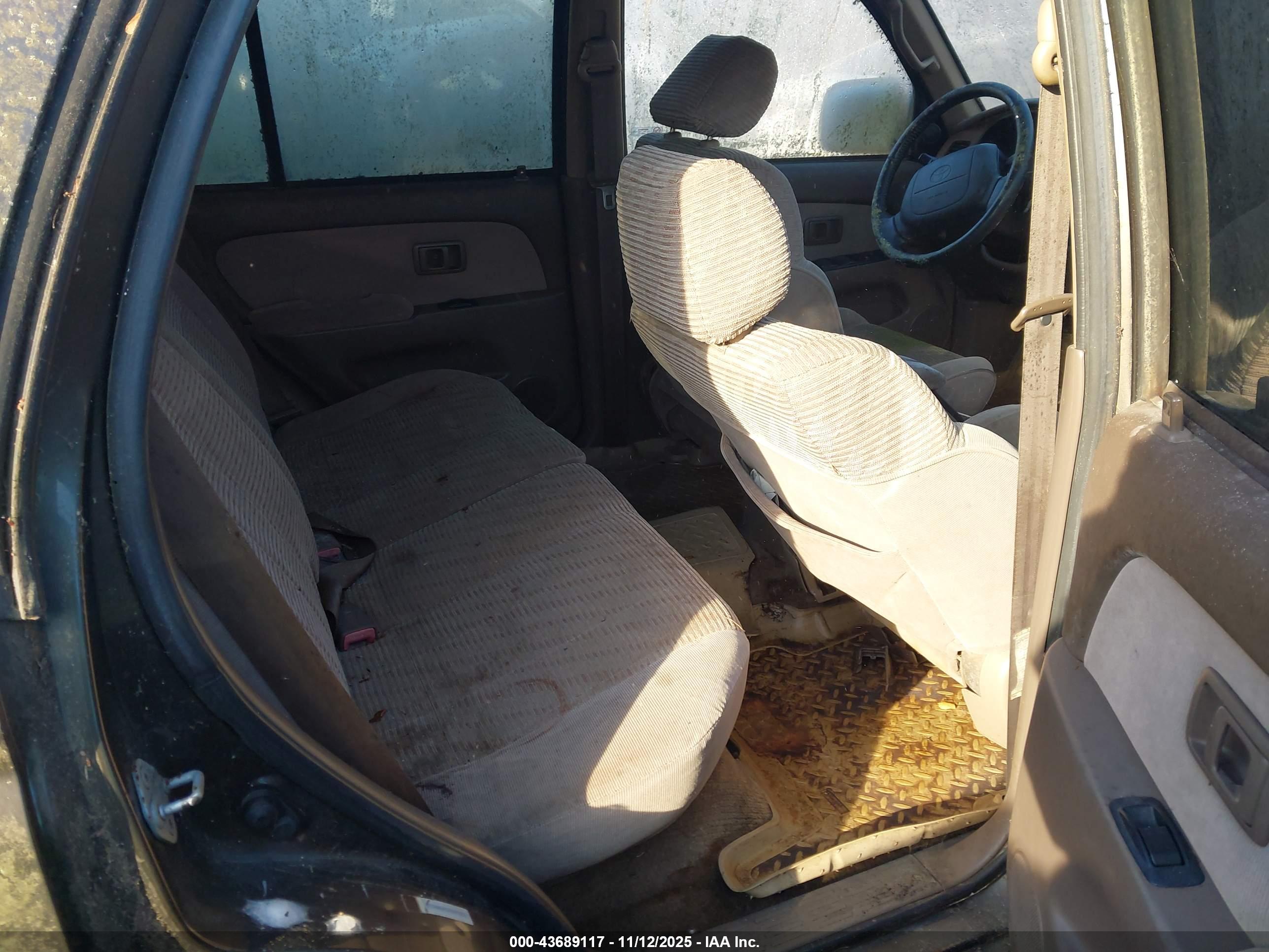 TOYOTA 4RUNNER image 8