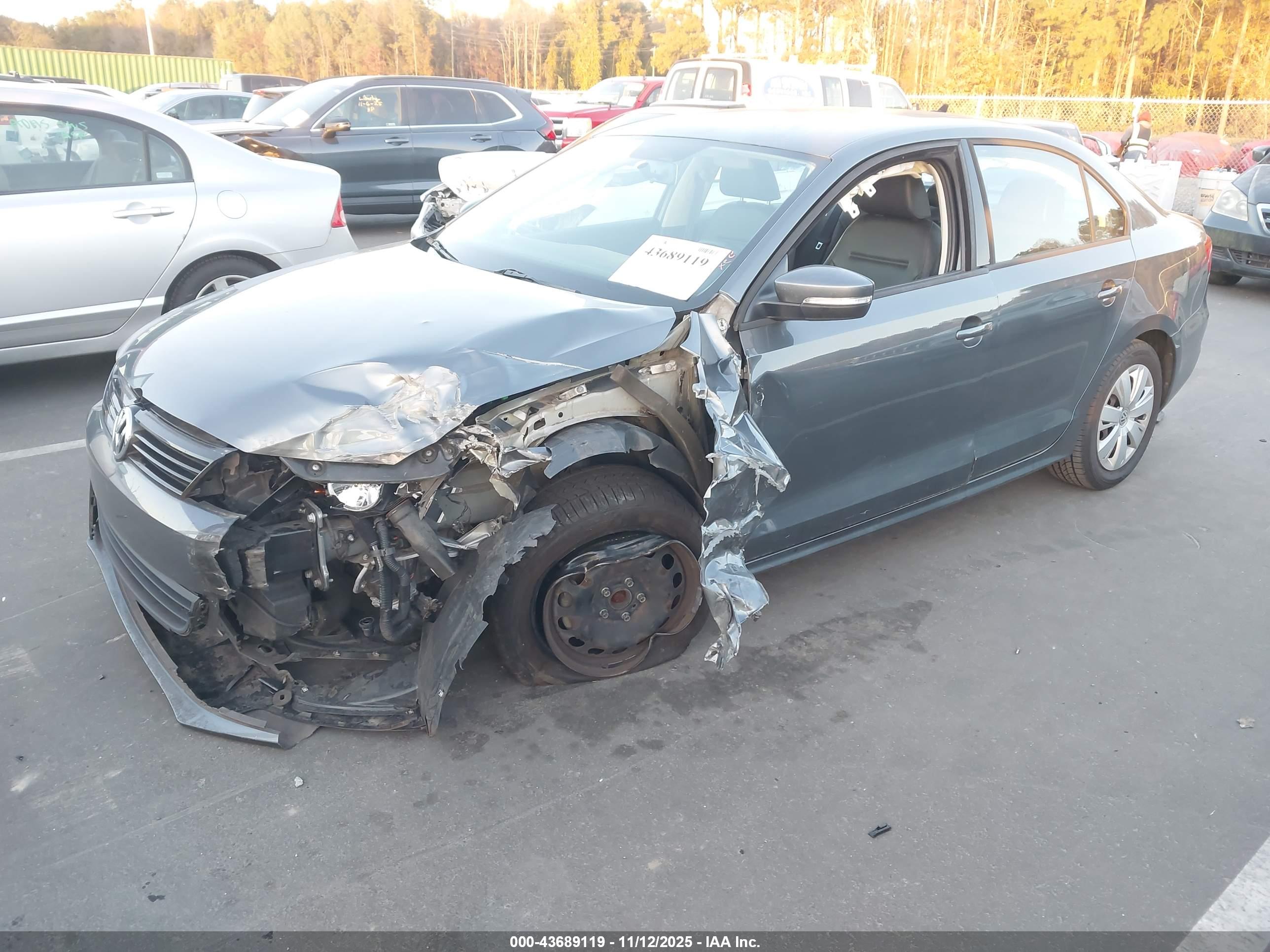 VOLKSWAGEN JETTA image 2