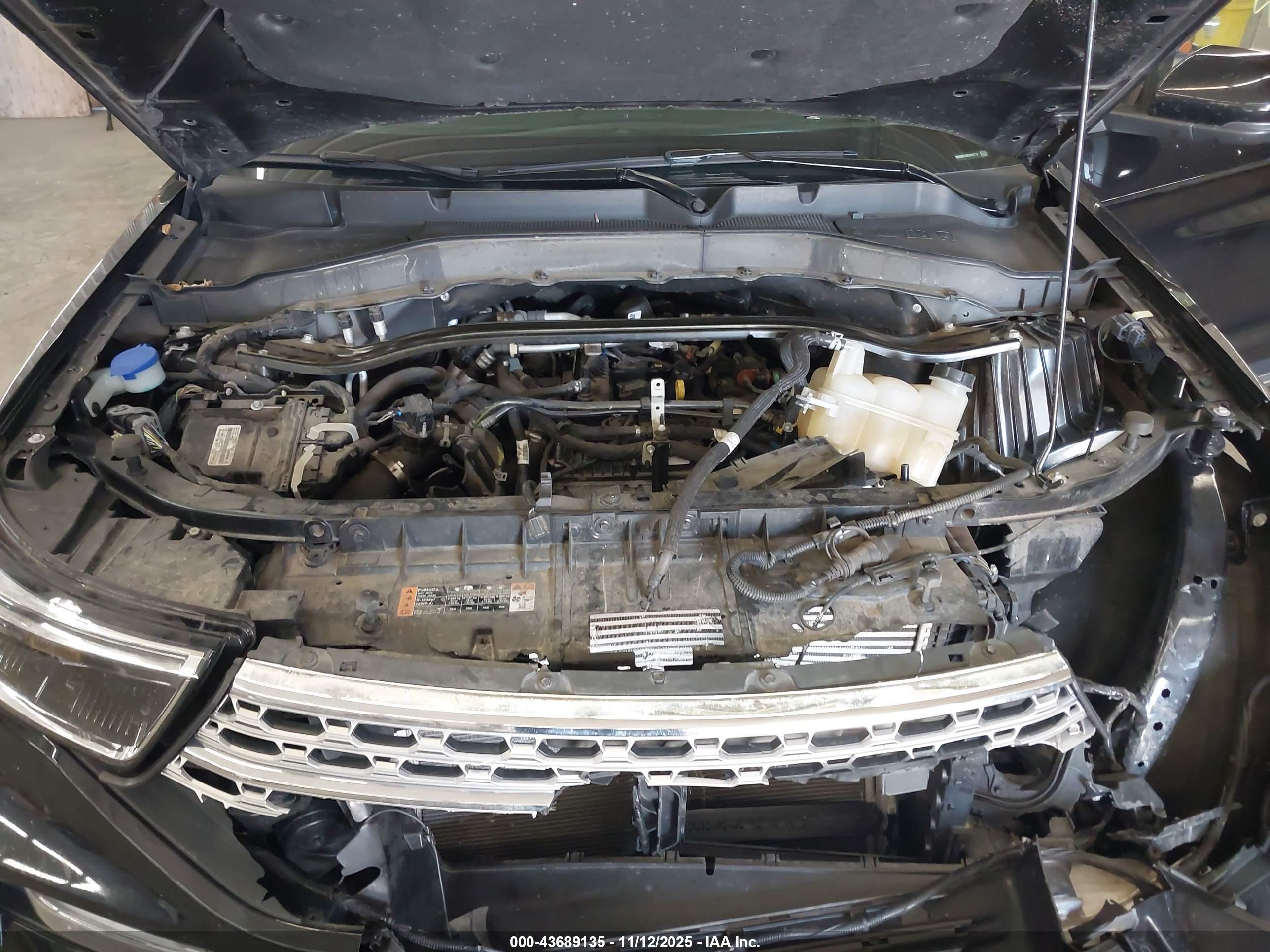 FORD EXPLORER image 10