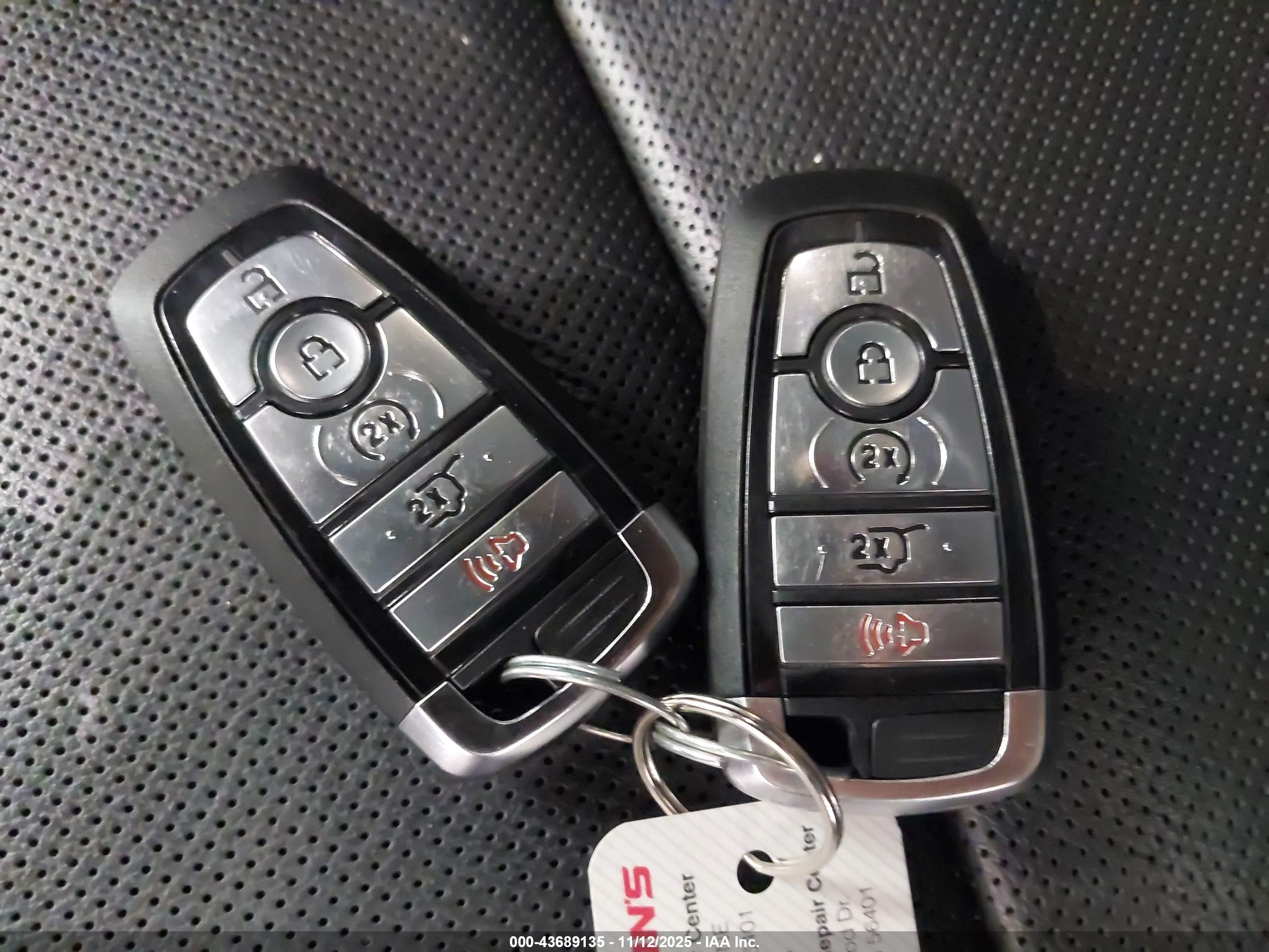 FORD EXPLORER image 11