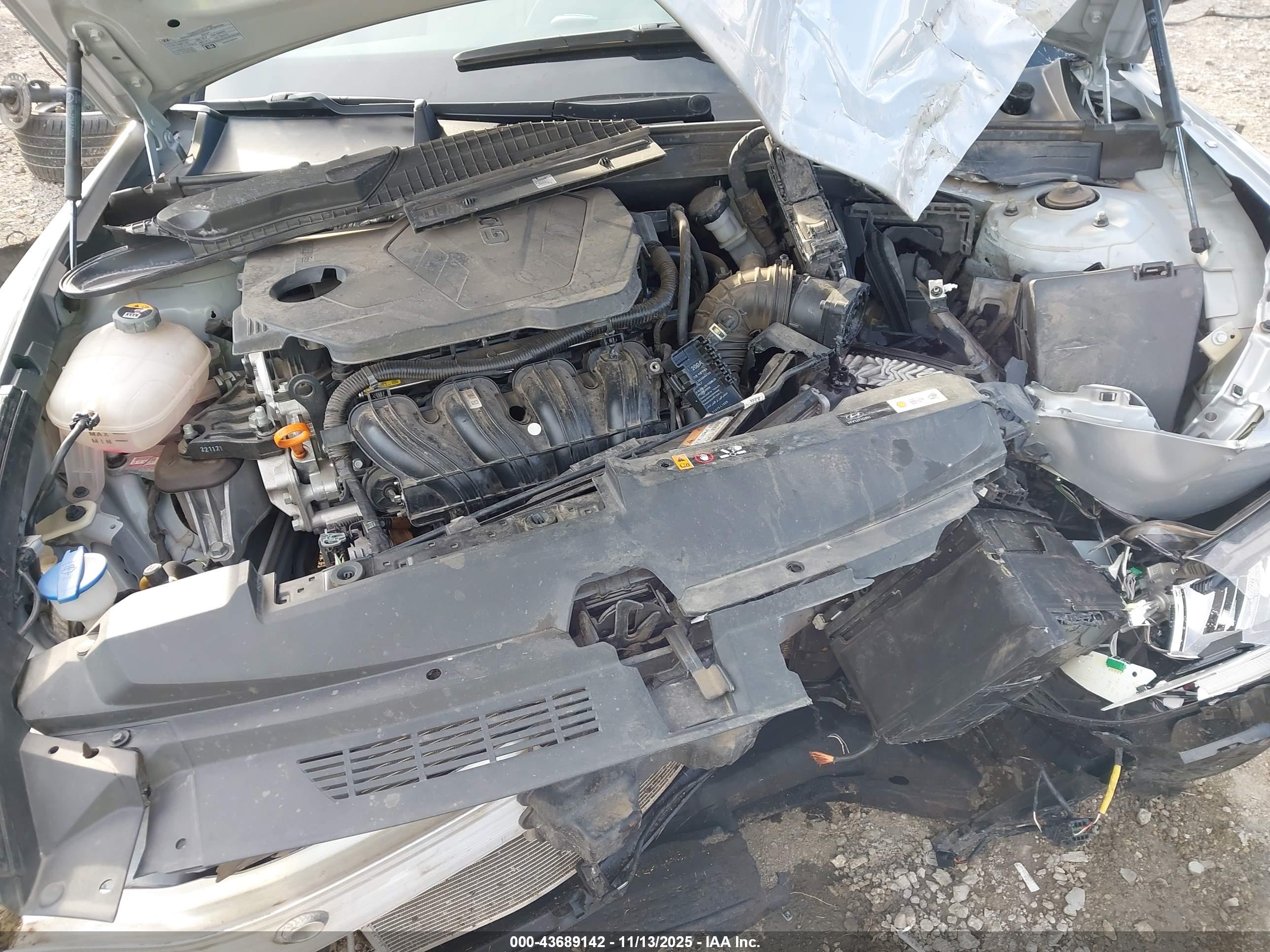 HYUNDAI SONATA image 10