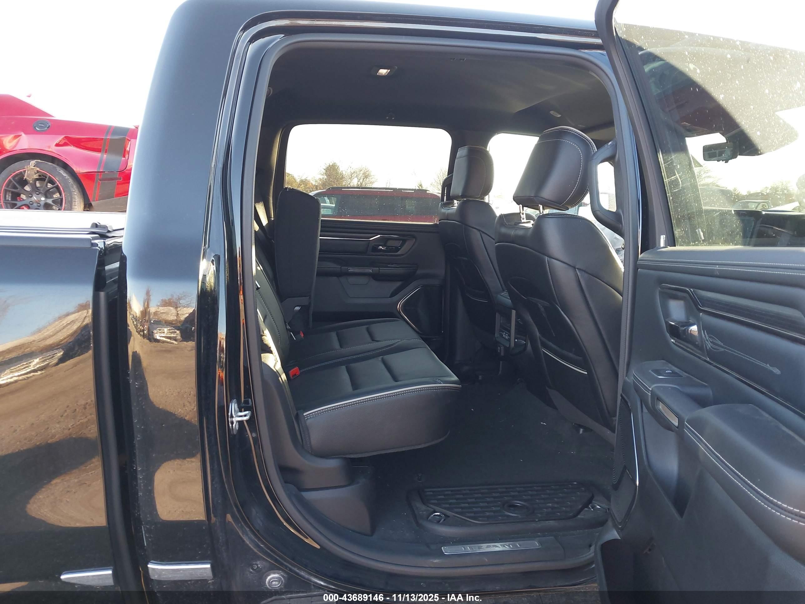 RAM 1500 image 8