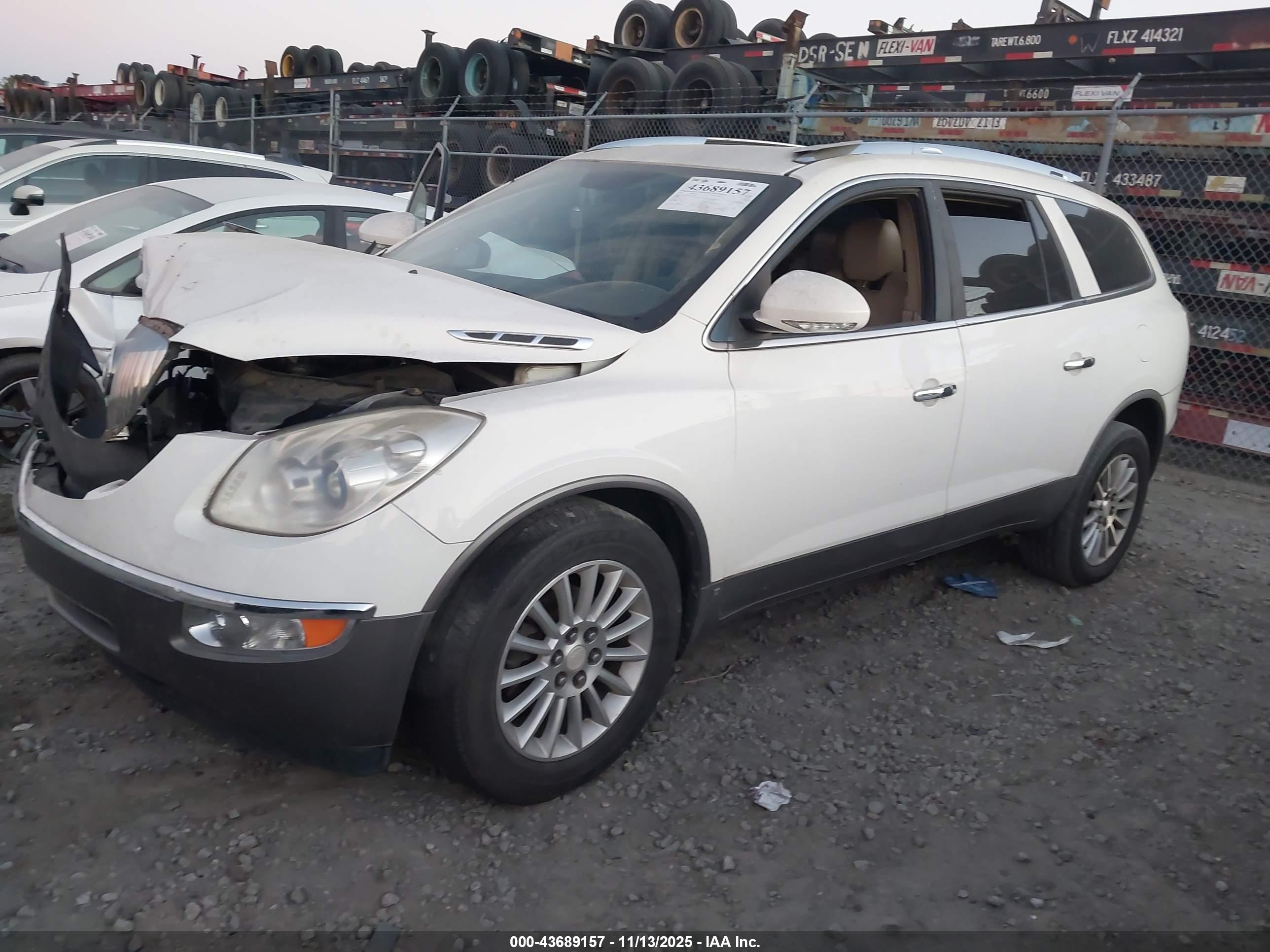 BUICK ENCLAVE image 2